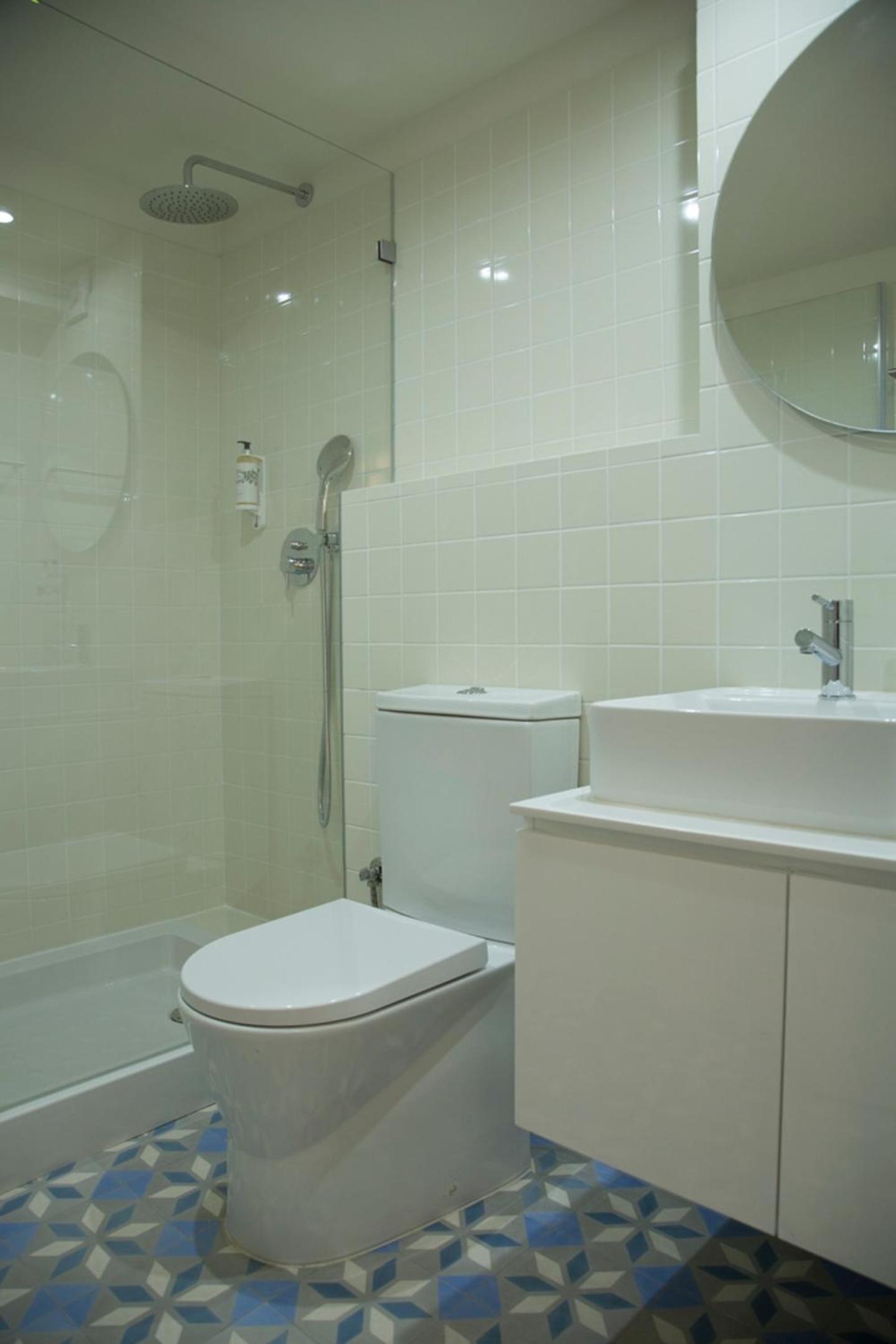 Studio Apartment - Photo 13