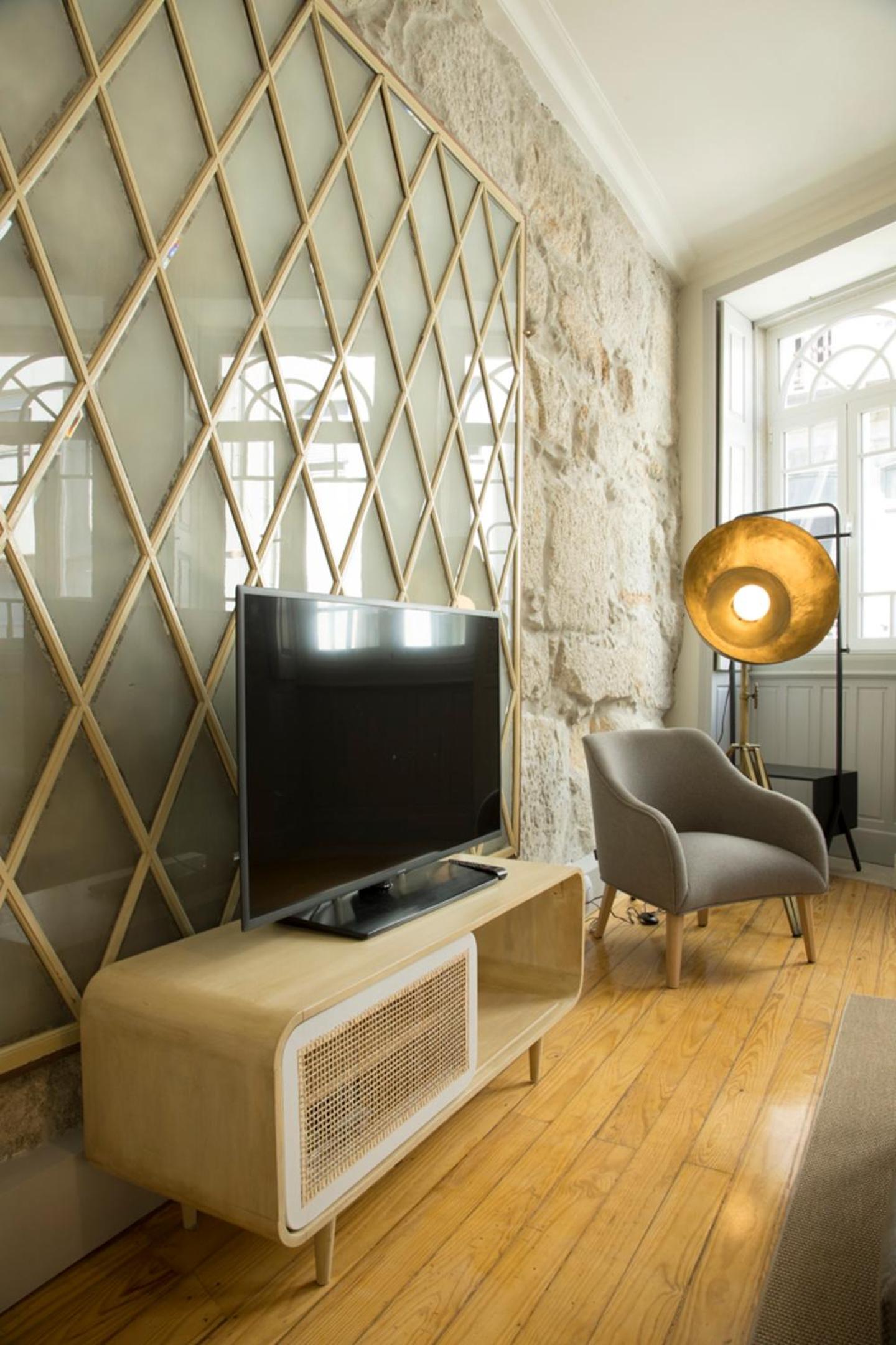 Studio Apartment - Photo 8