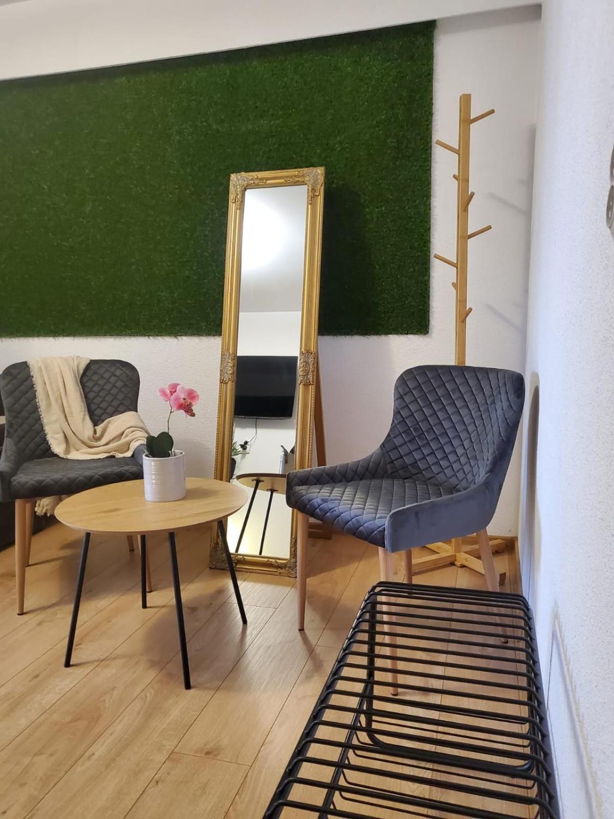 Studio with Garden View - Photo 3