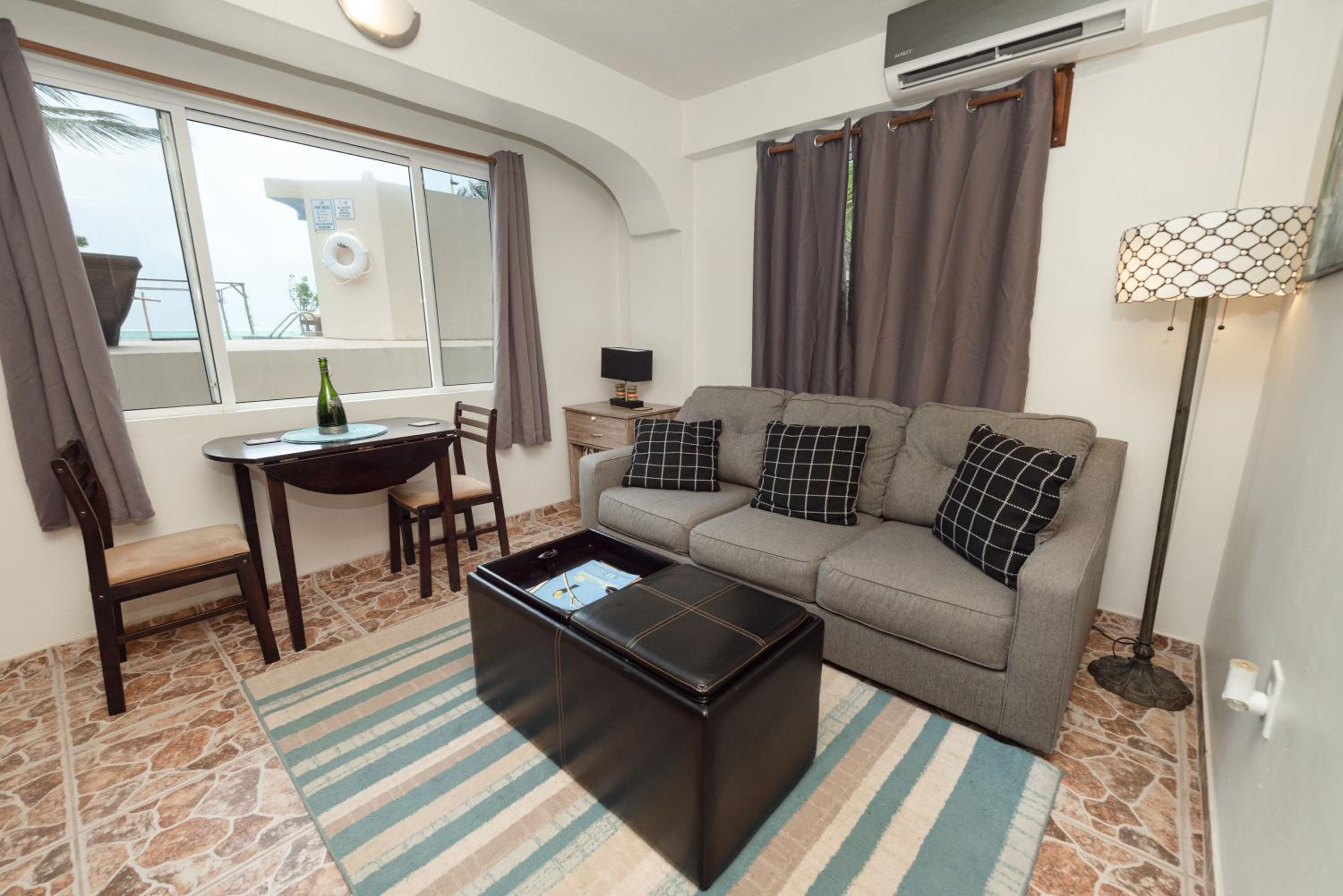 Studio with Sea View