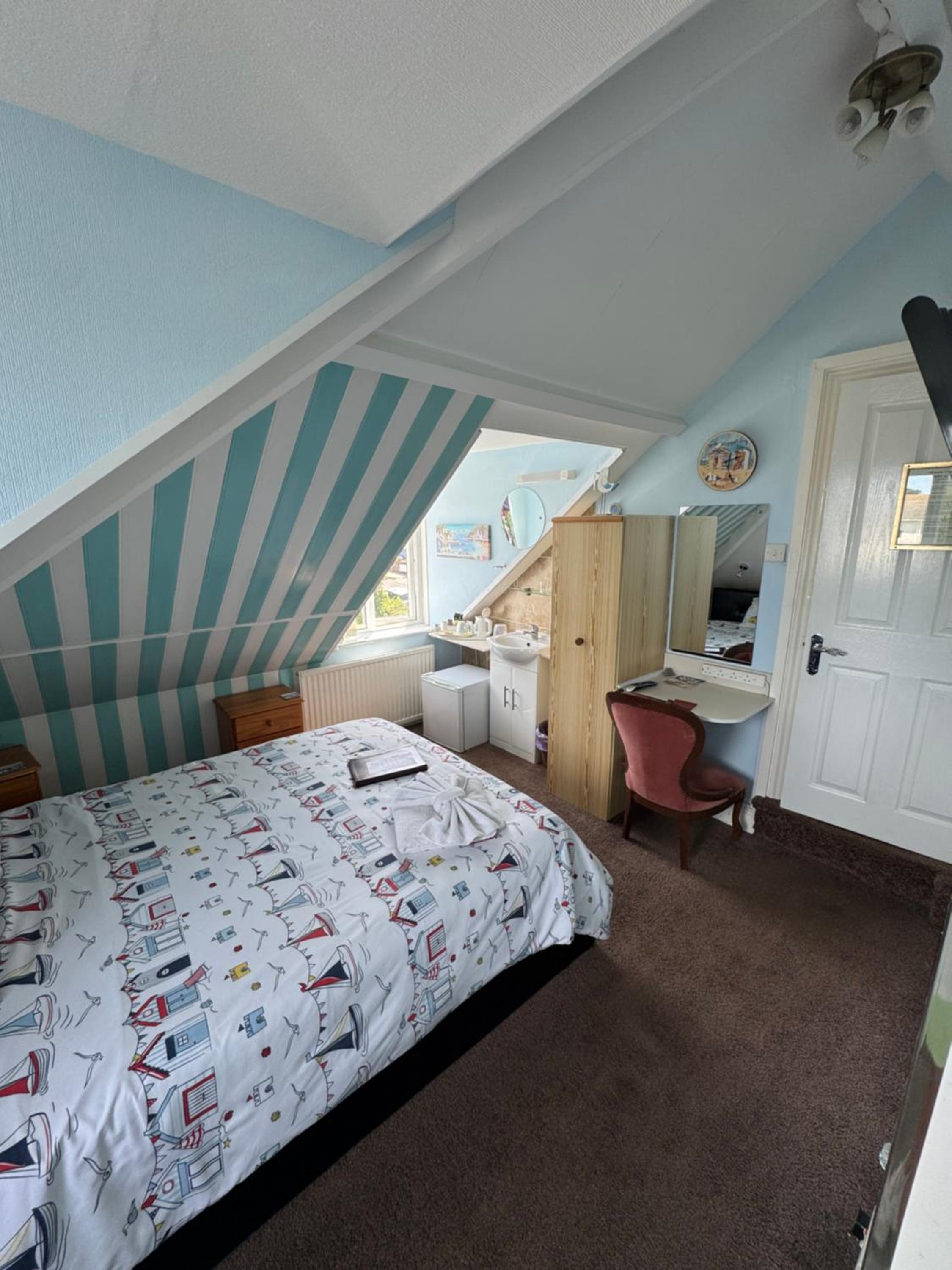 Standard Single Room with Sea View