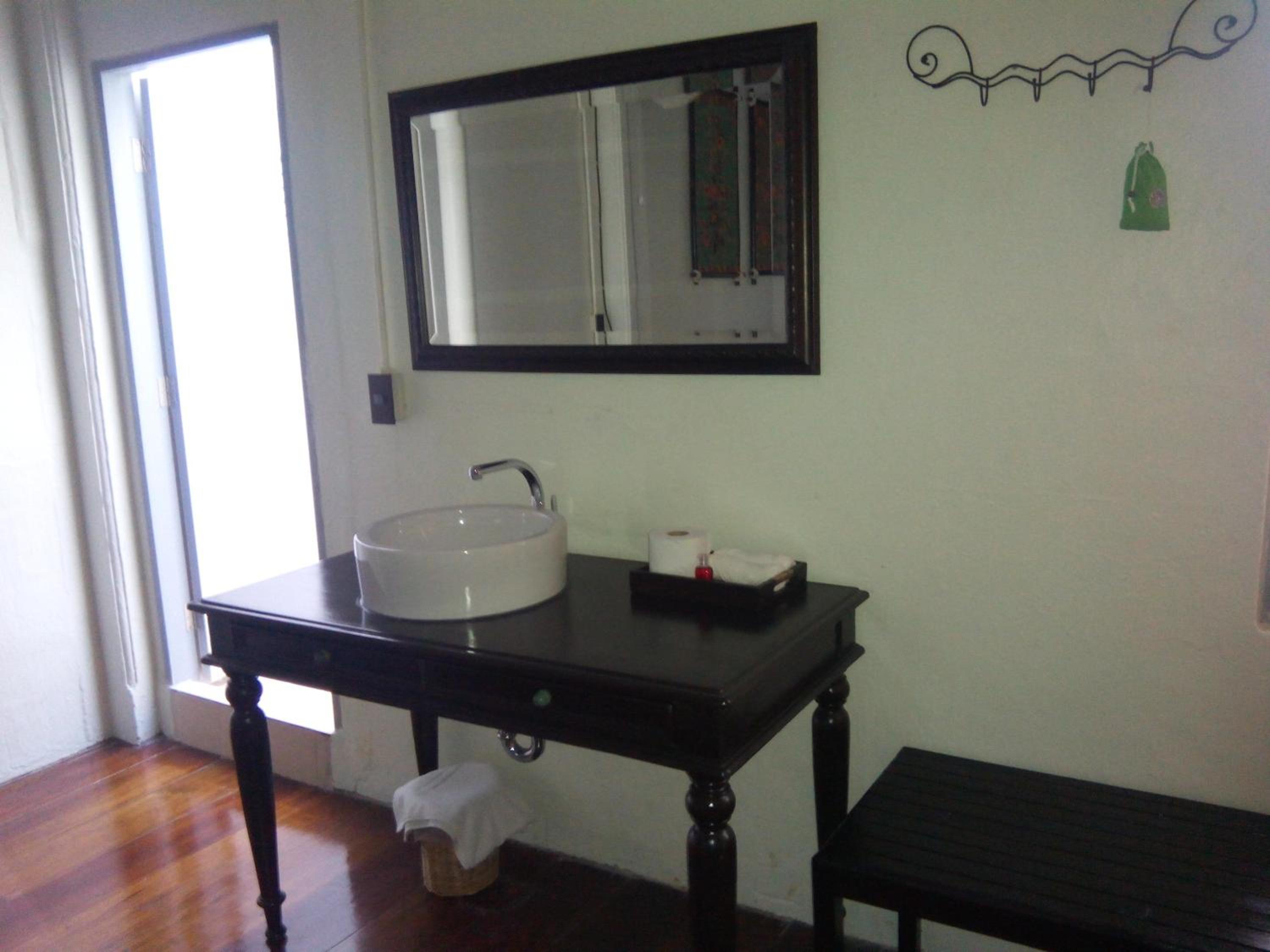 Family Room - Photo 5