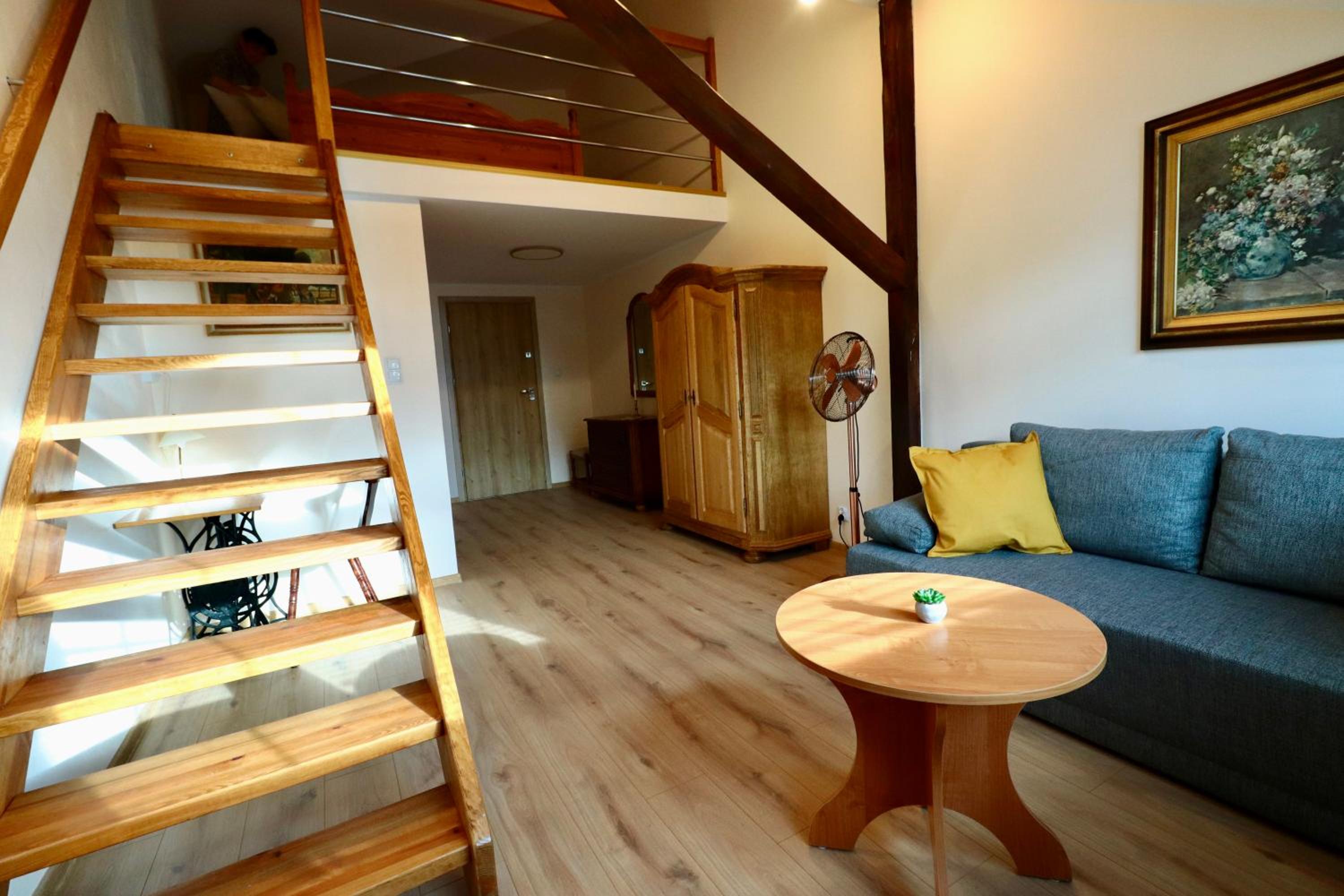Duplex Quadruple Room - Photo 2