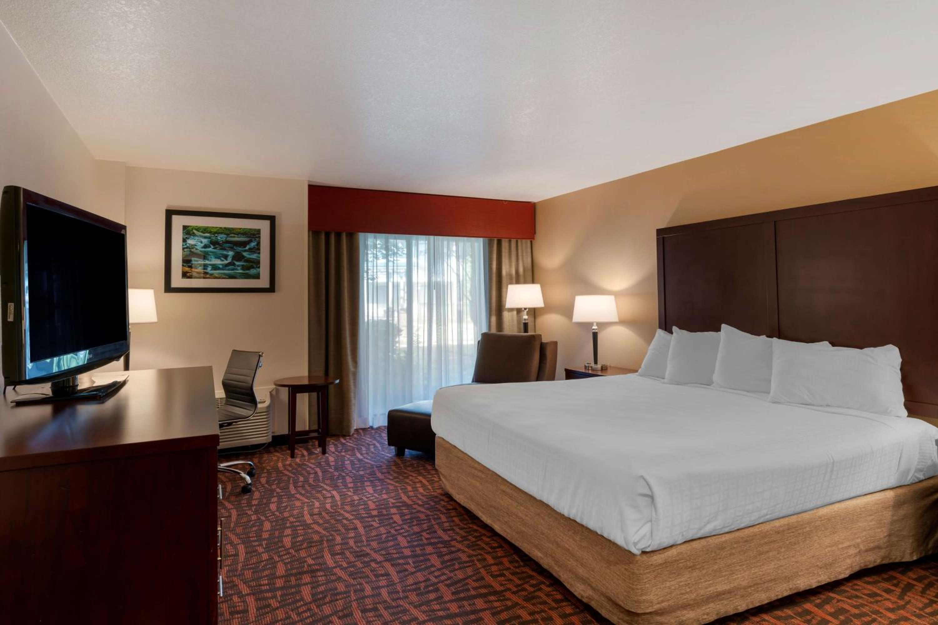 King Room with Poolside - Non-Smoking  - Photo 1
