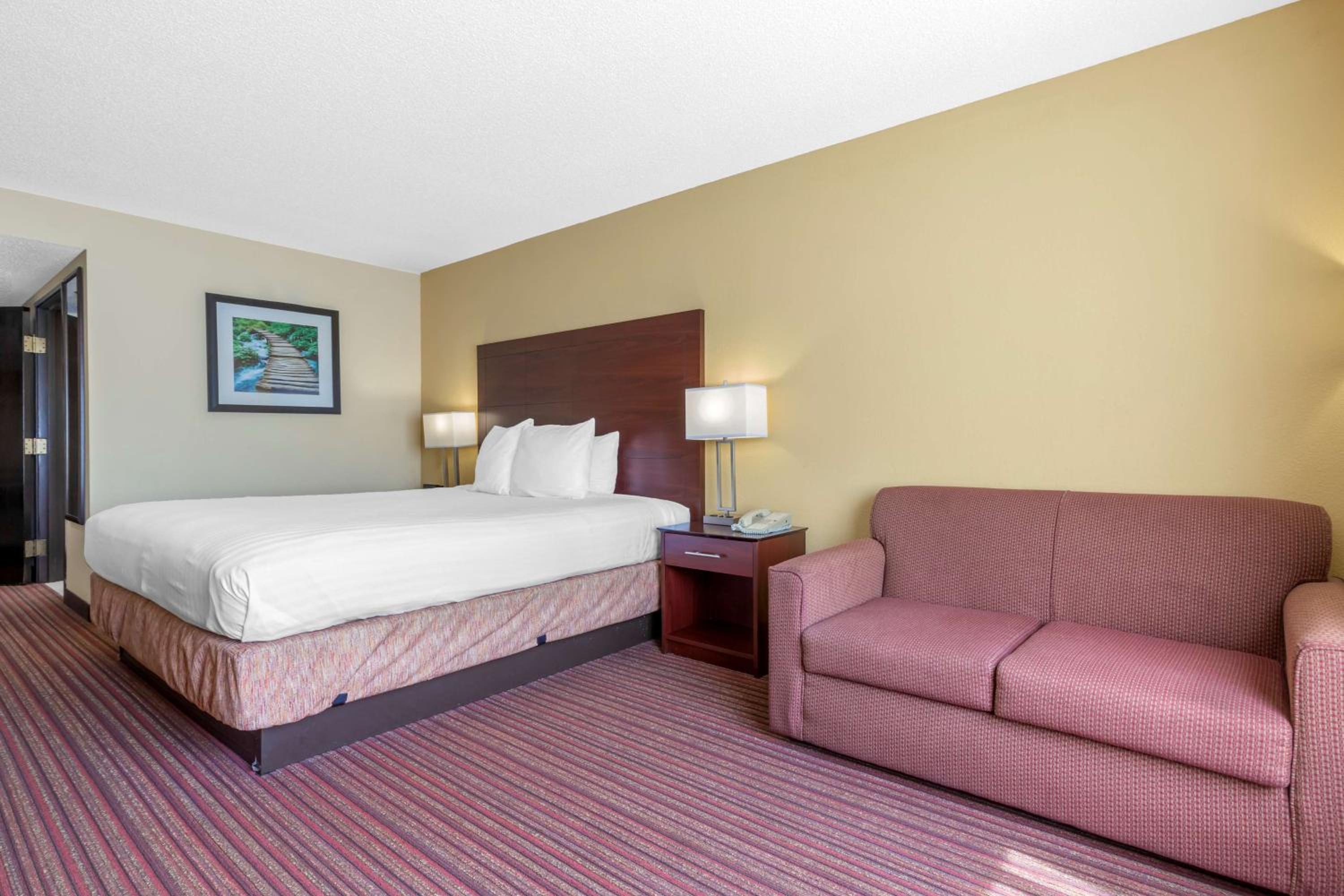 King Room - Non-Smoking photo 1