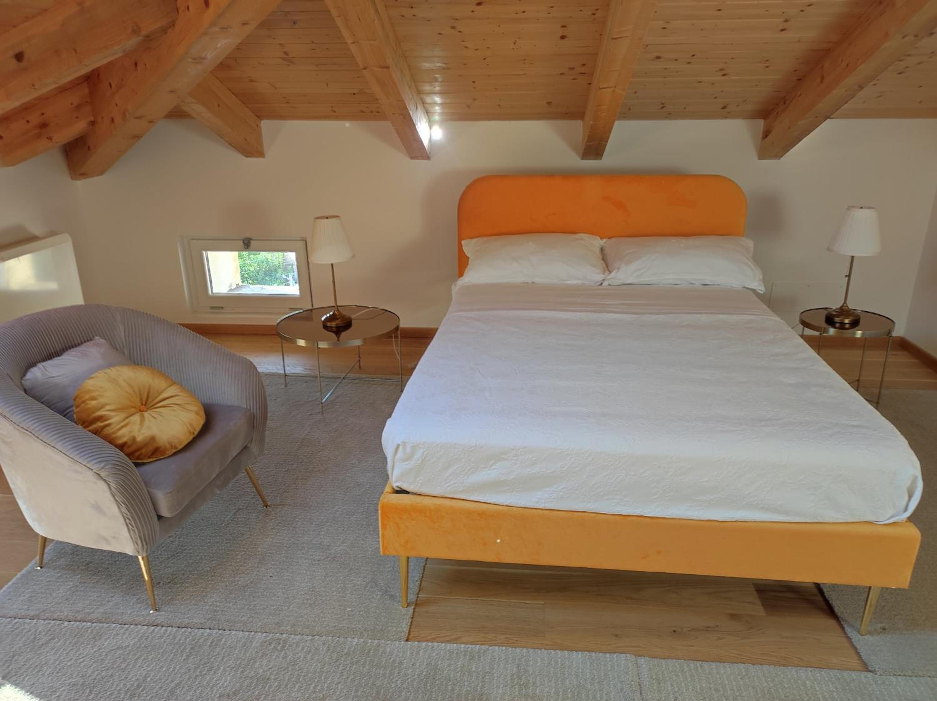 Deluxe Double Room - Photo 12
