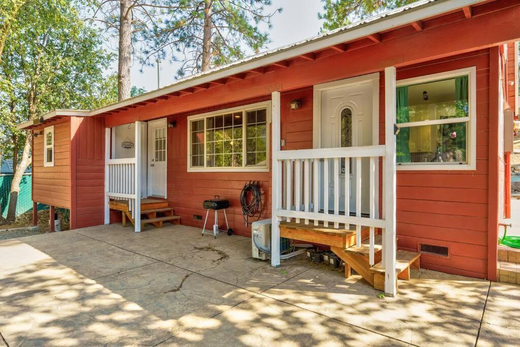 Two-Bedroom House - Photo 9