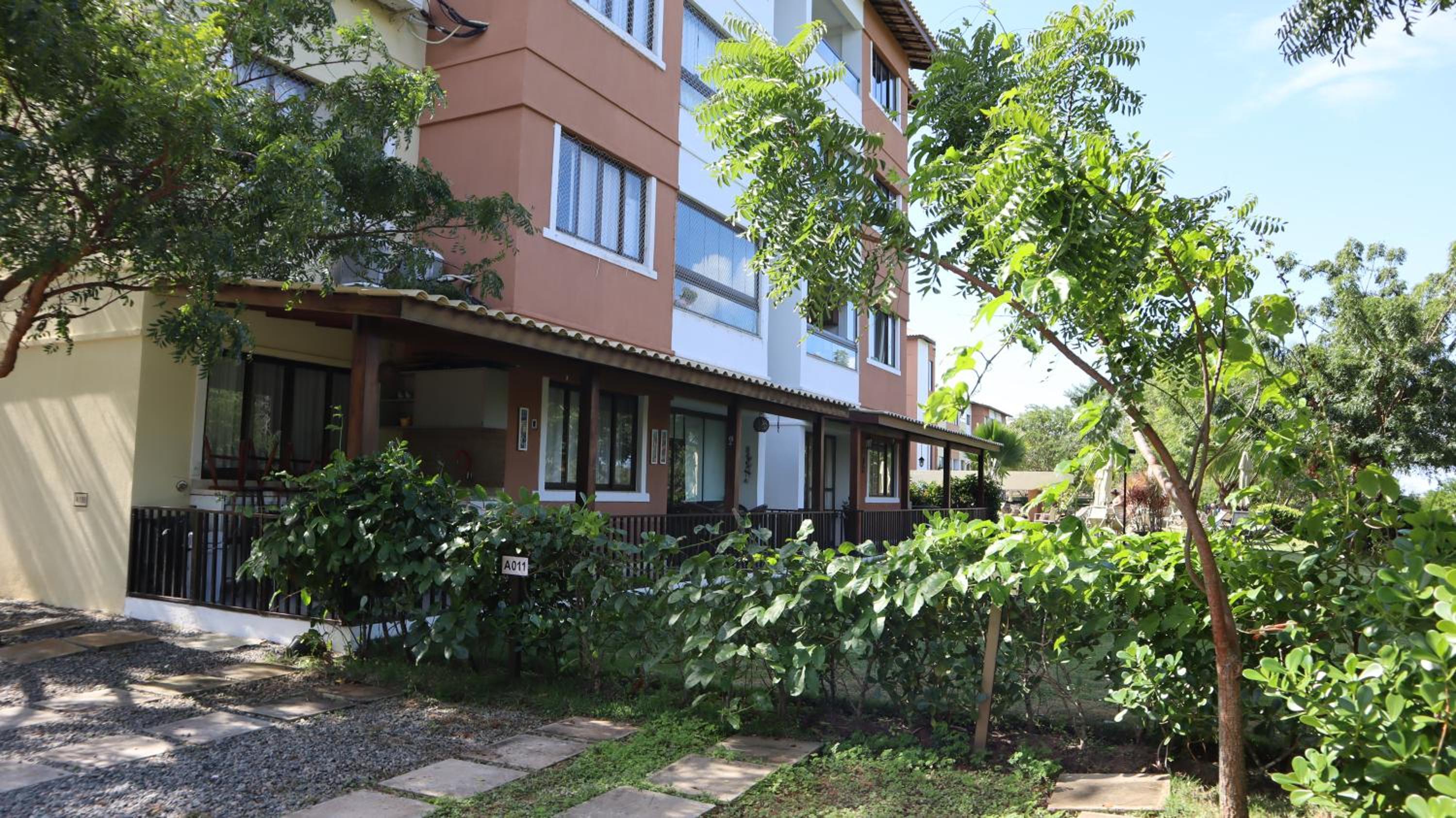 Apartment with Lake View - Photo 23