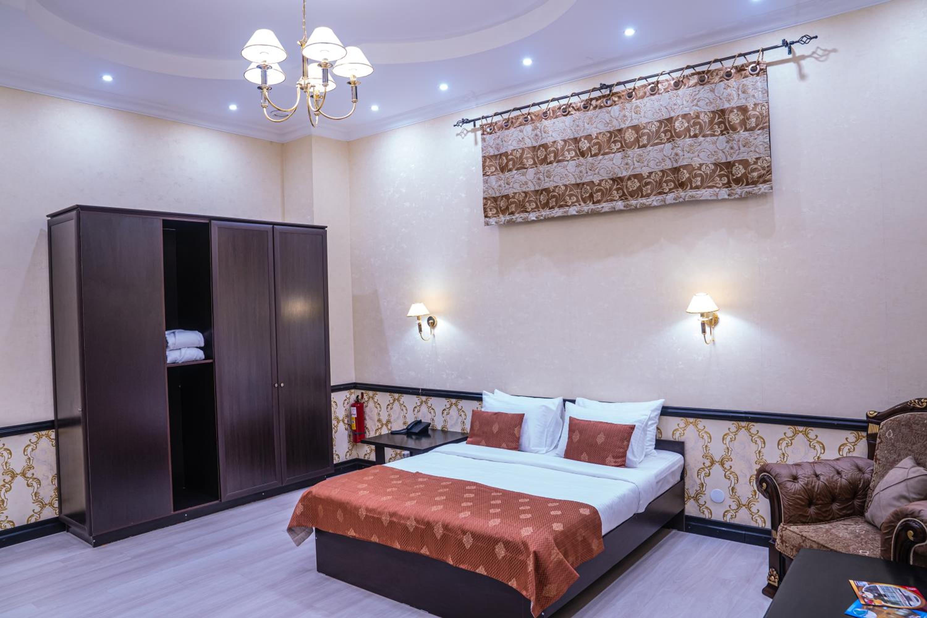 Standard Queen Room photo 1