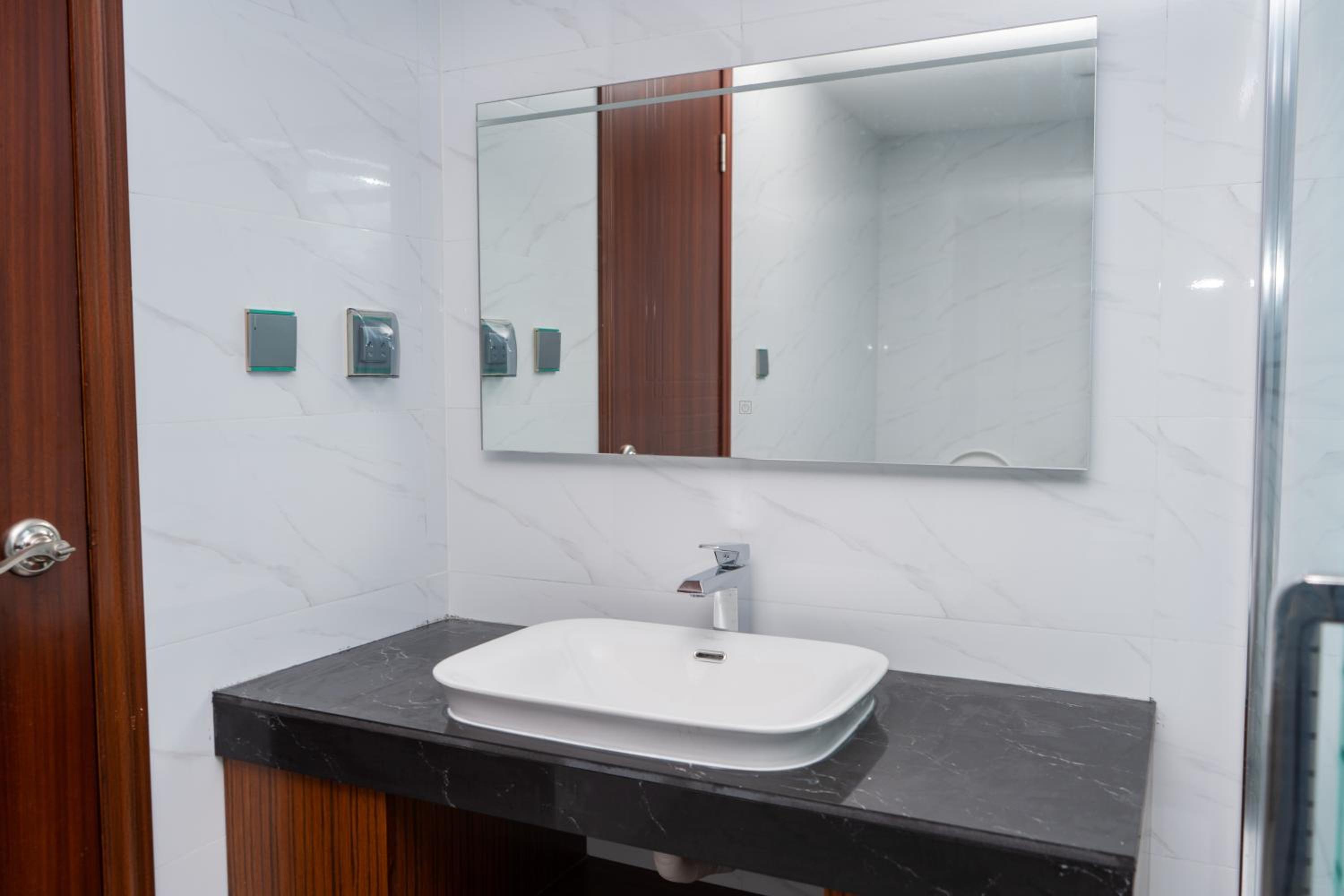 Deluxe Double Room with Balcony and Sea View