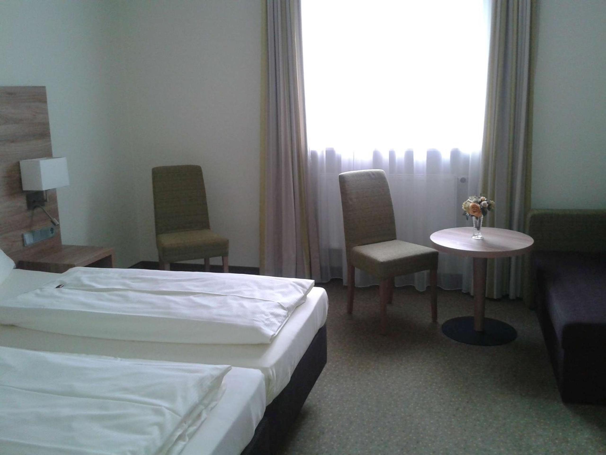 Standard Family Room (2 Adults + 2 Children) photo 2