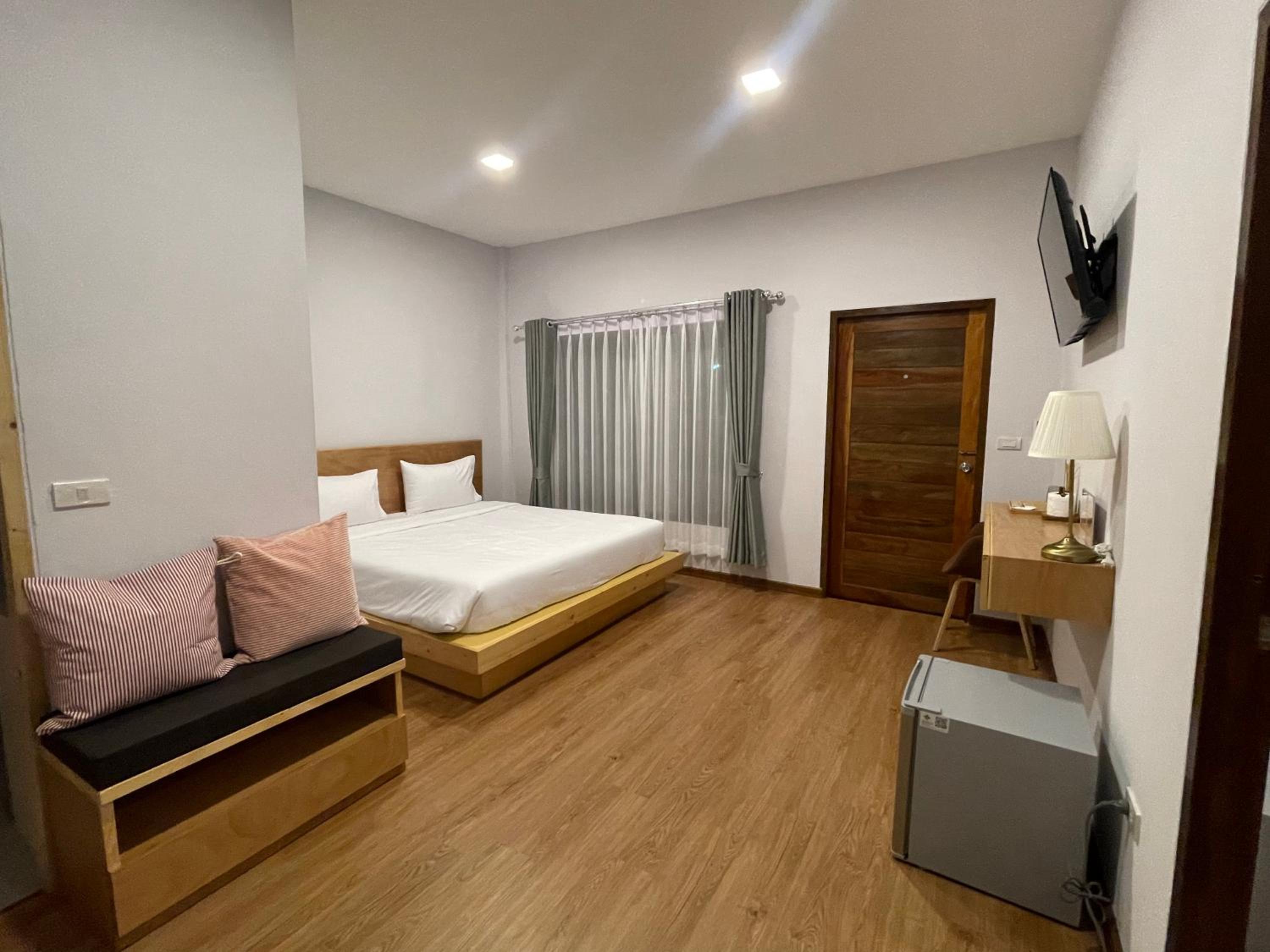Deluxe Family Room - Photo 1