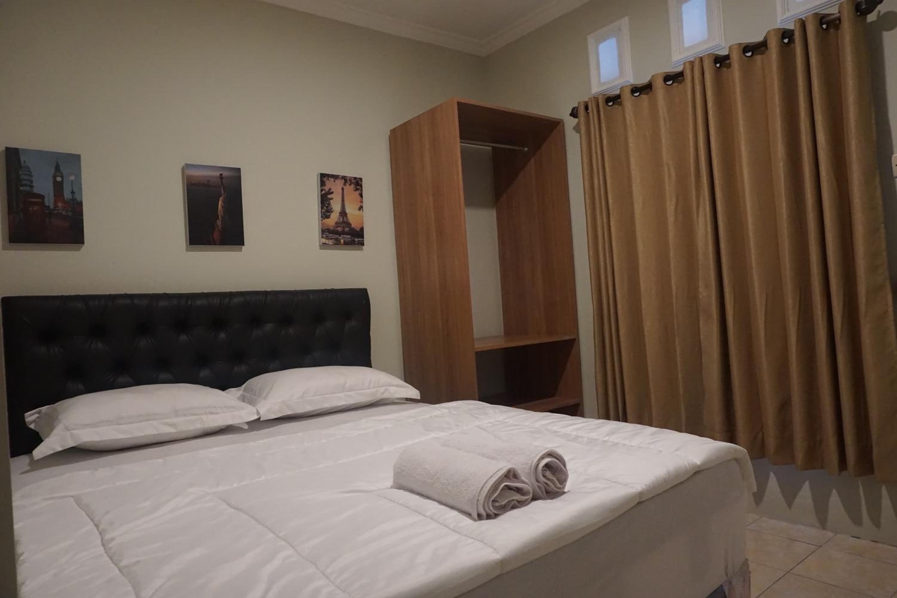 Deluxe Room - Photo 6
