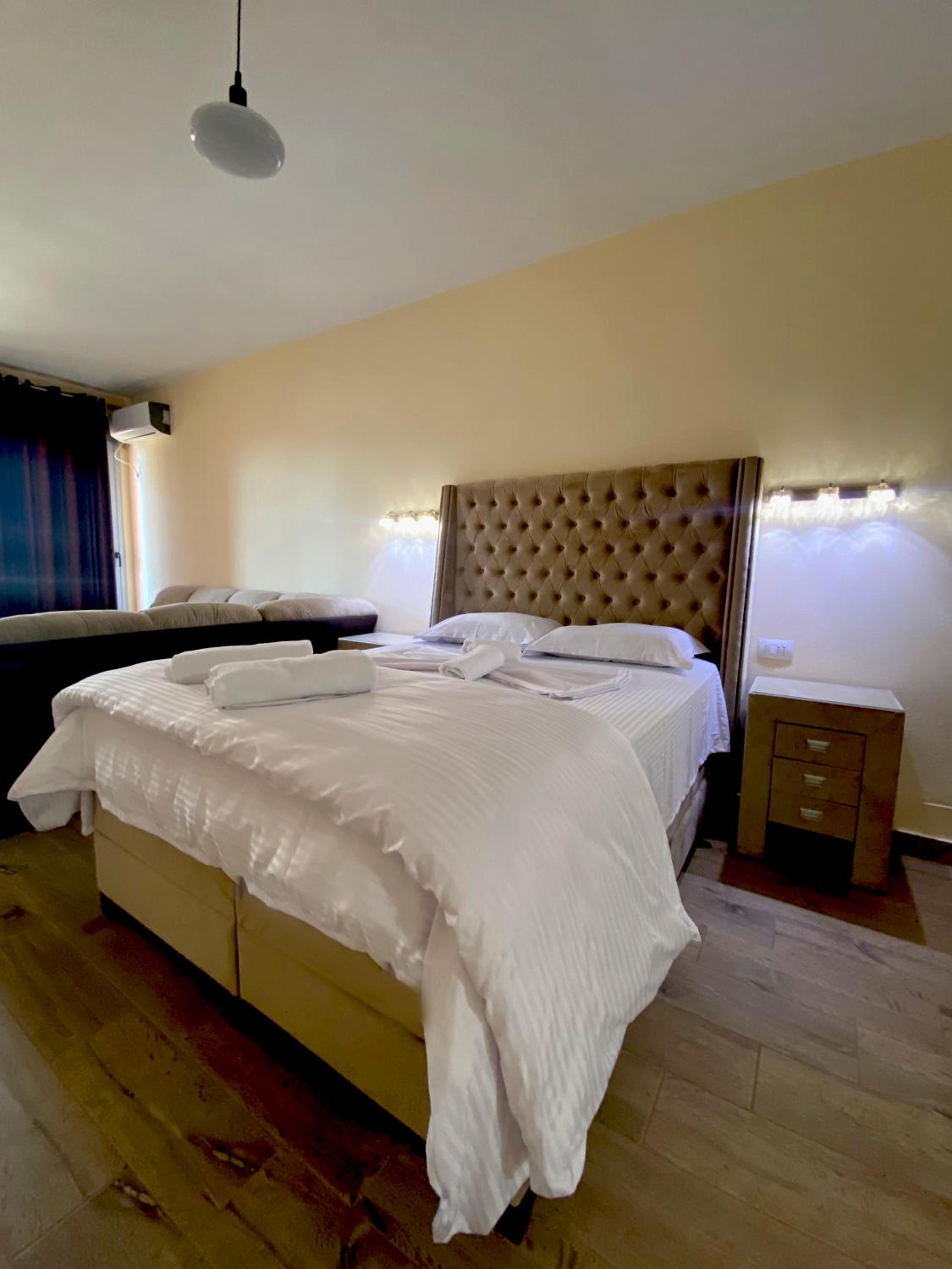 Superior Queen Room