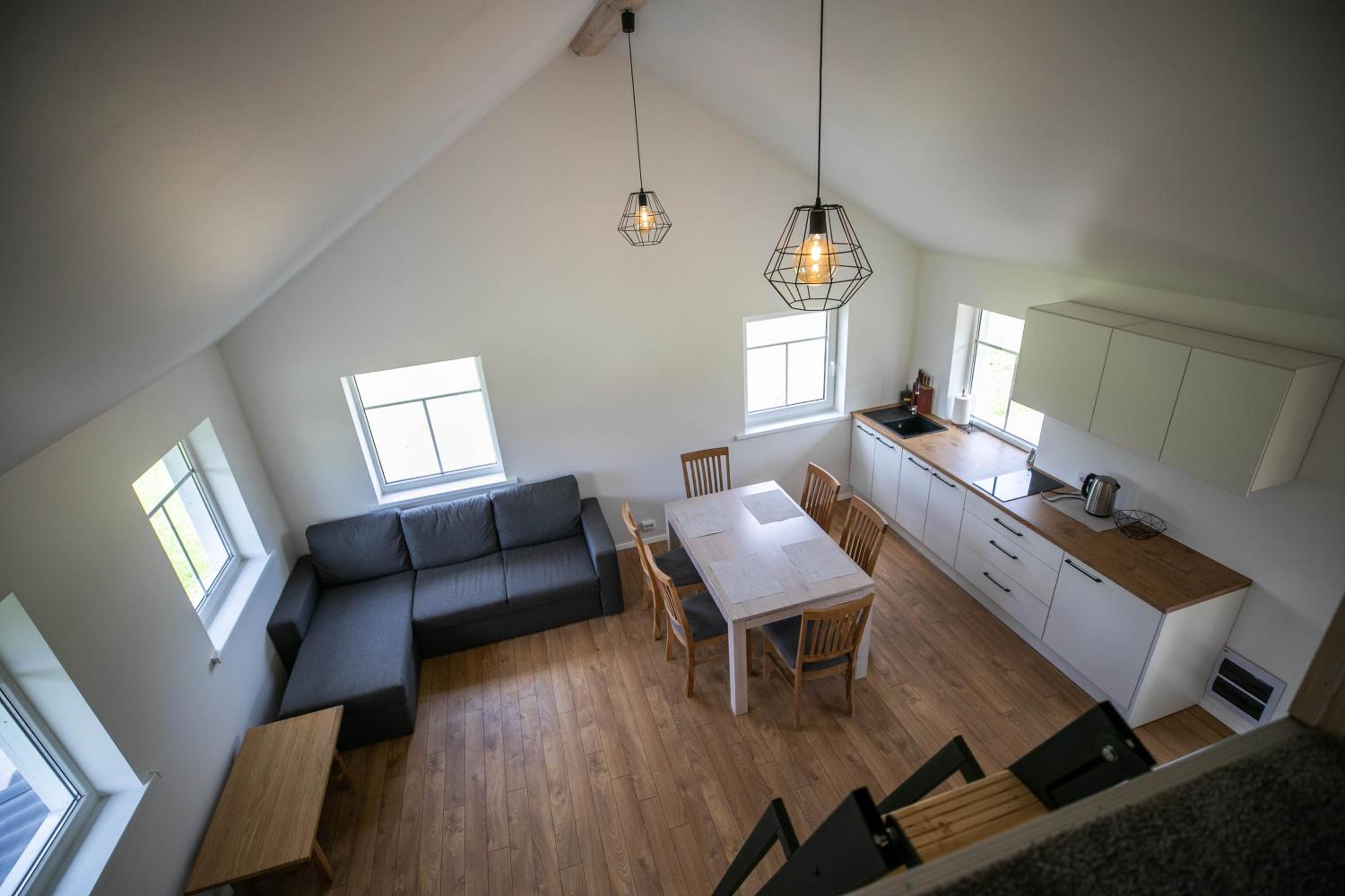Two-Bedroom Apartment - Photo 3