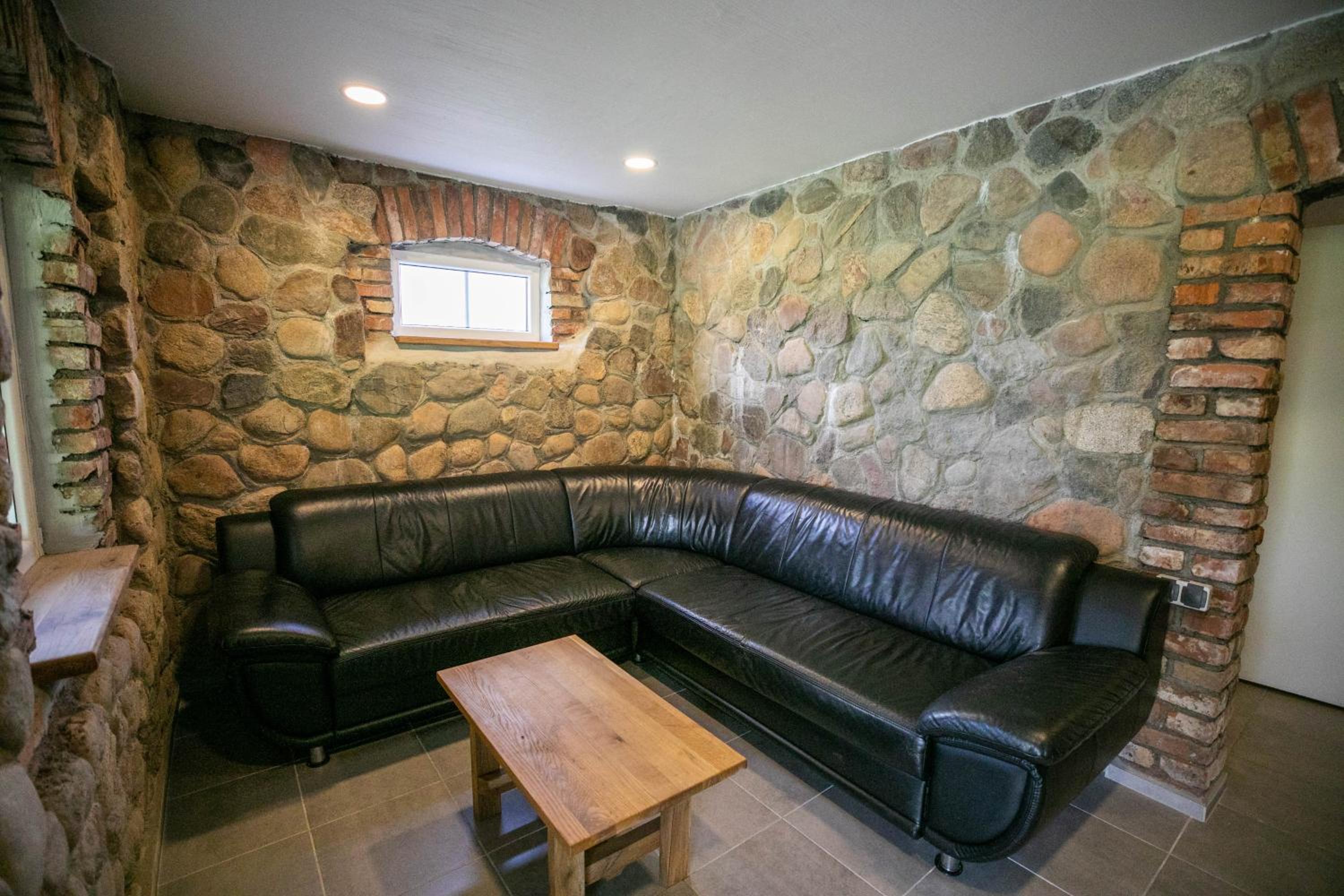 Two-Bedroom Apartment - Photo 6