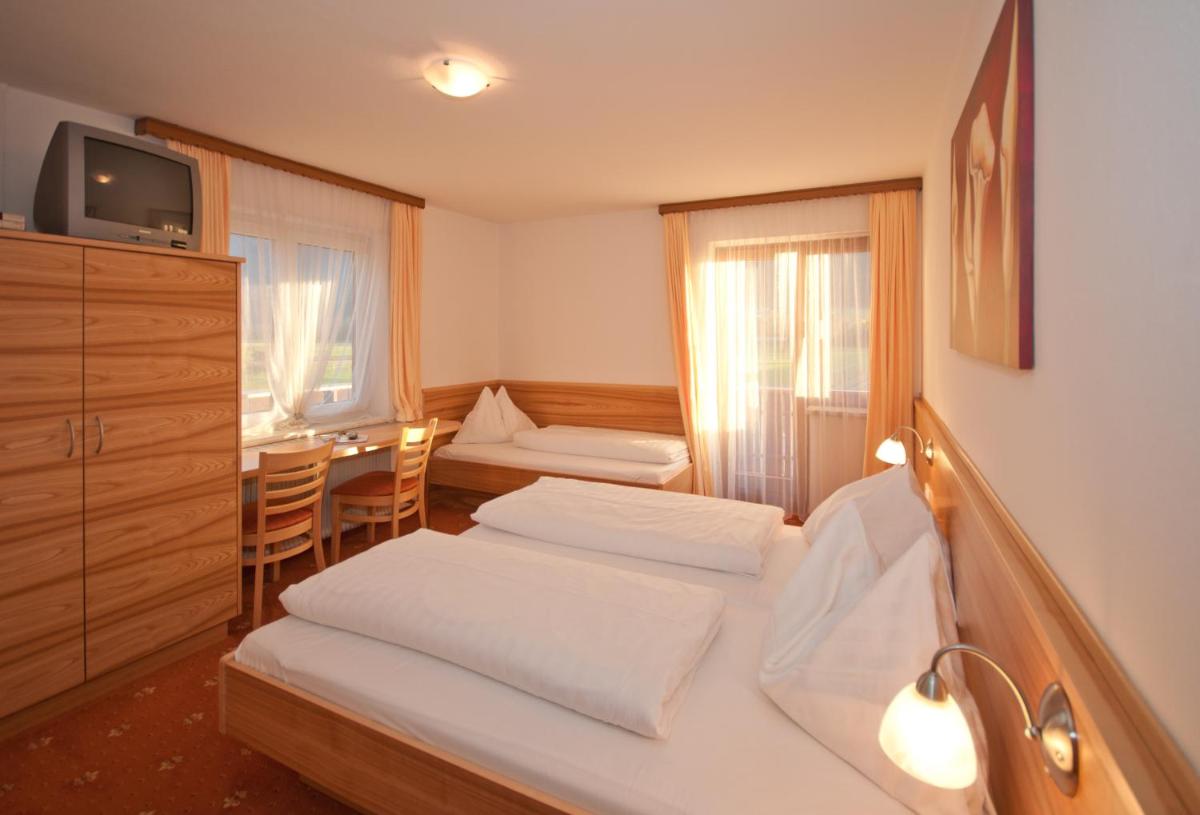 Triple Room photo 2