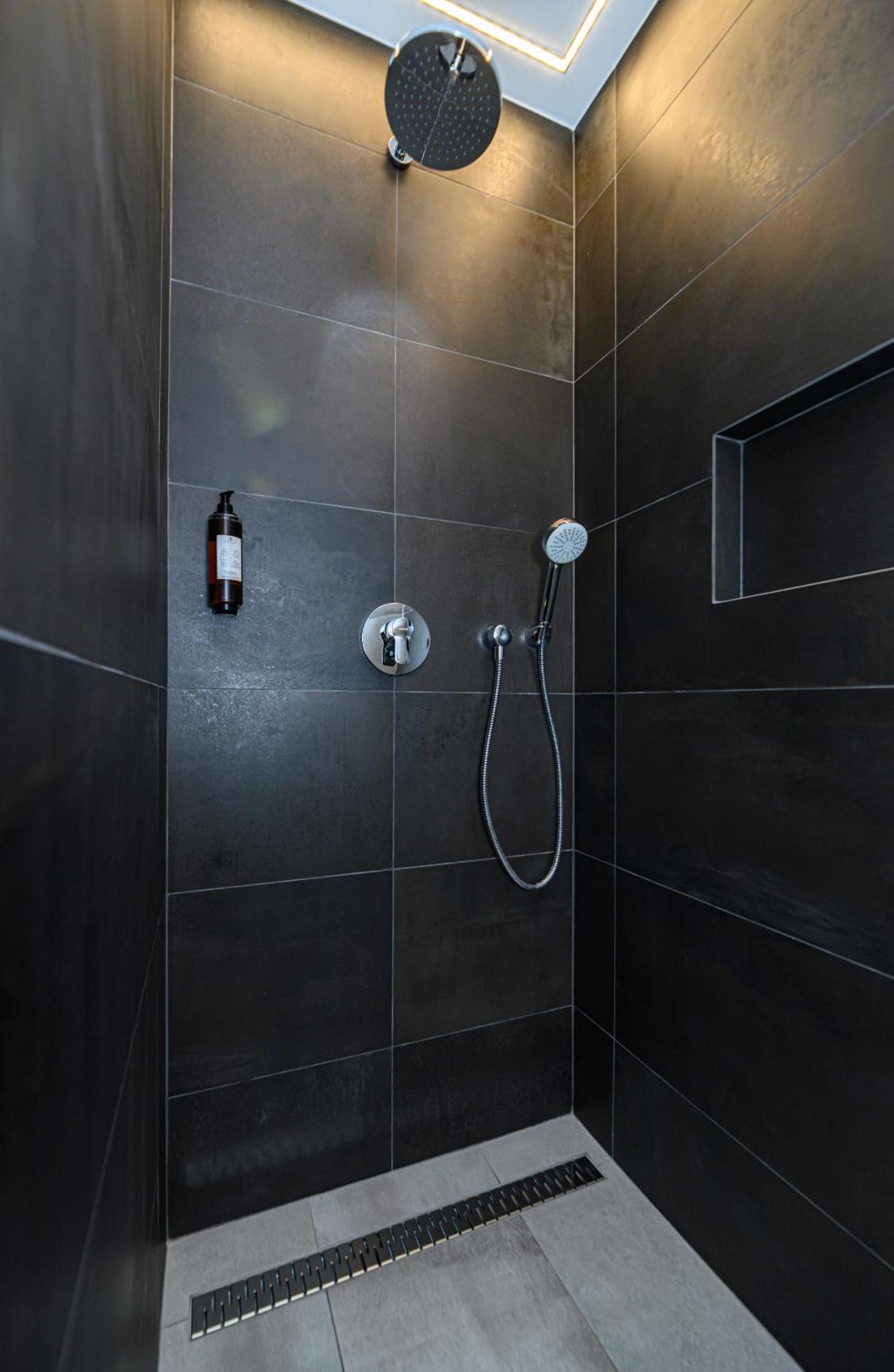 Business Standard Double Room - Photo 6