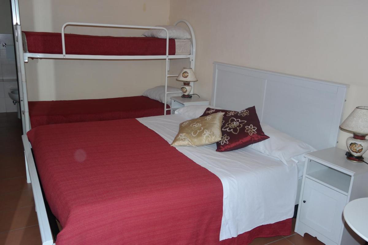 Triple Room photo 2