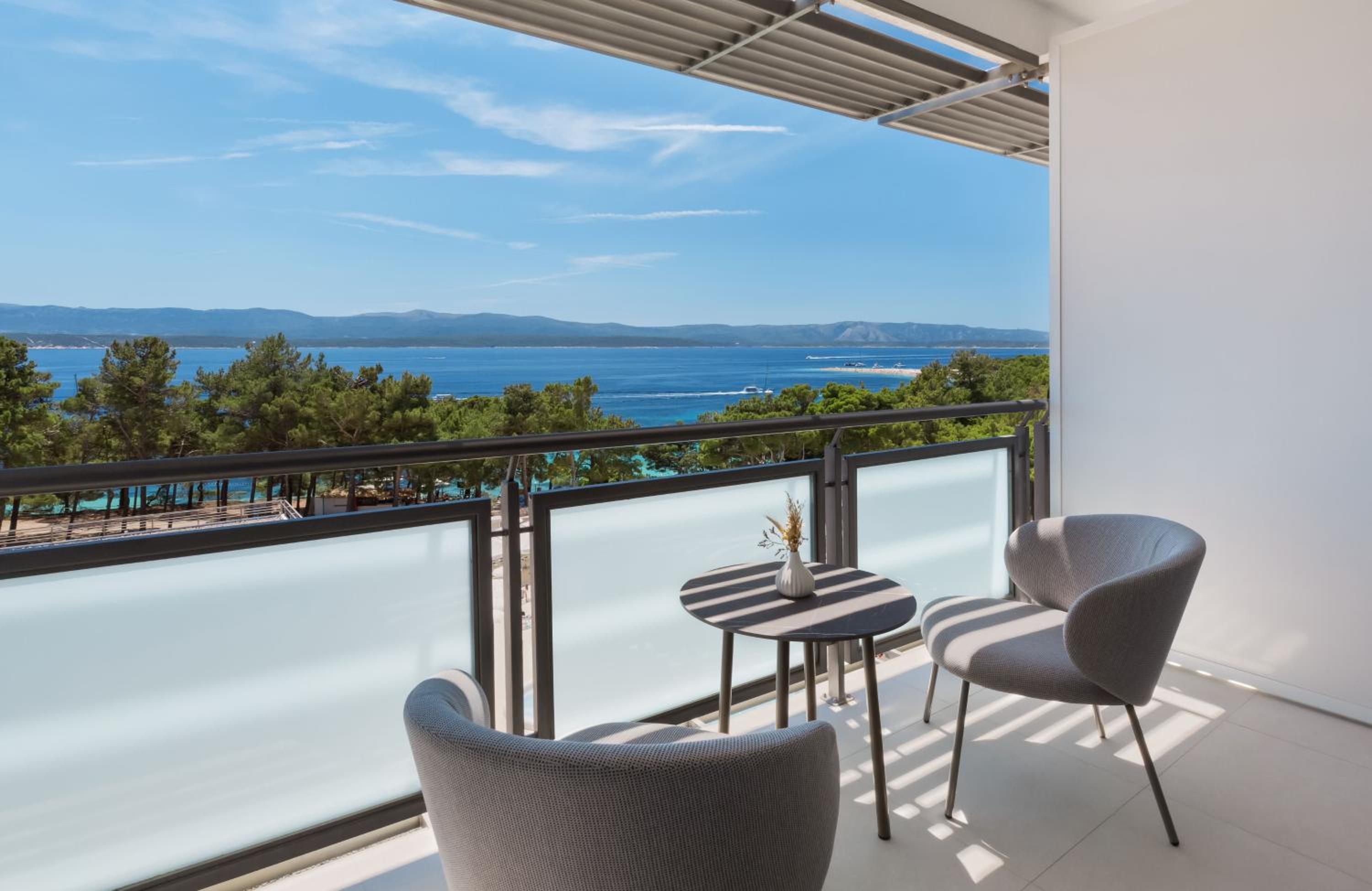 Premium Double Room with Sea View - Photo 3