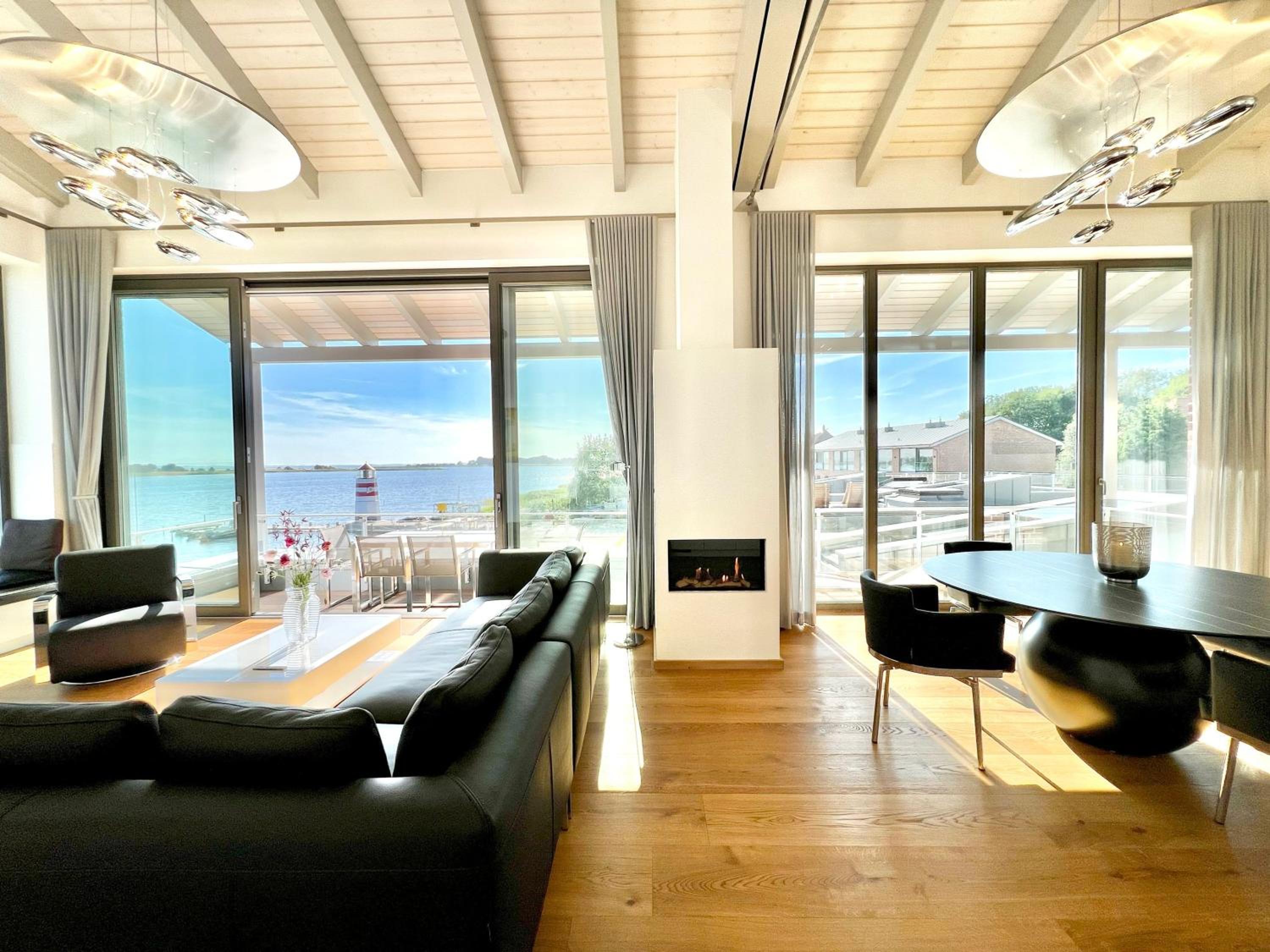 Apartment with Sea View photo 2