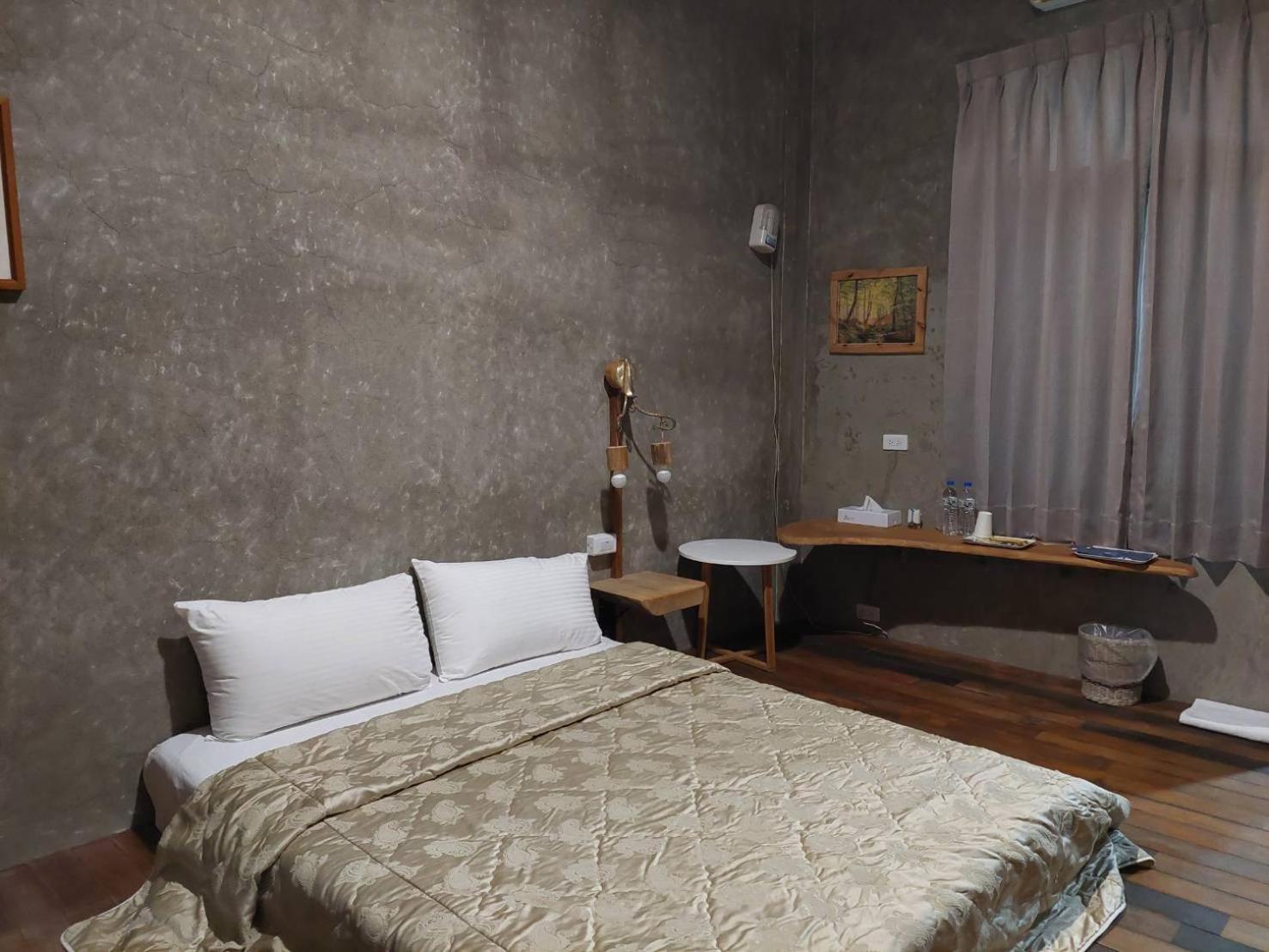 Quadruple Room with Private Bathroom photo 1