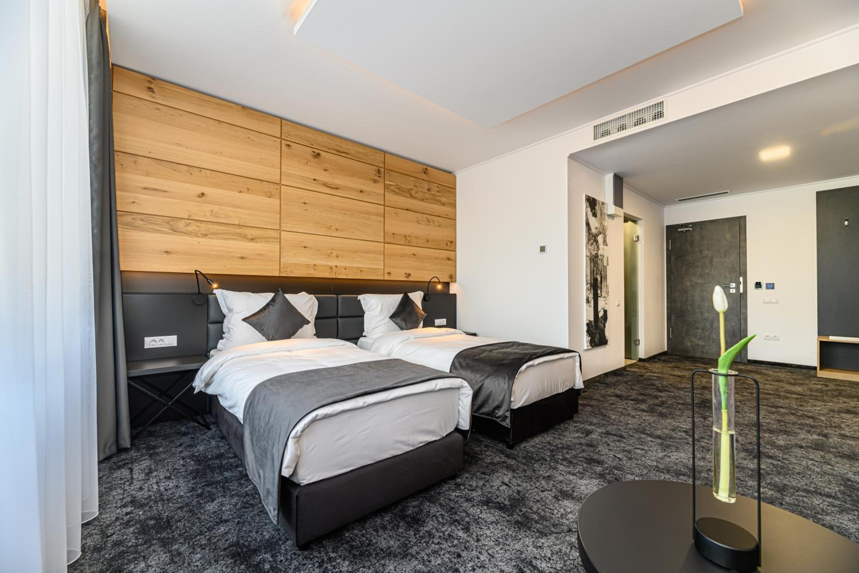 Family Senior Suite - Photo 6