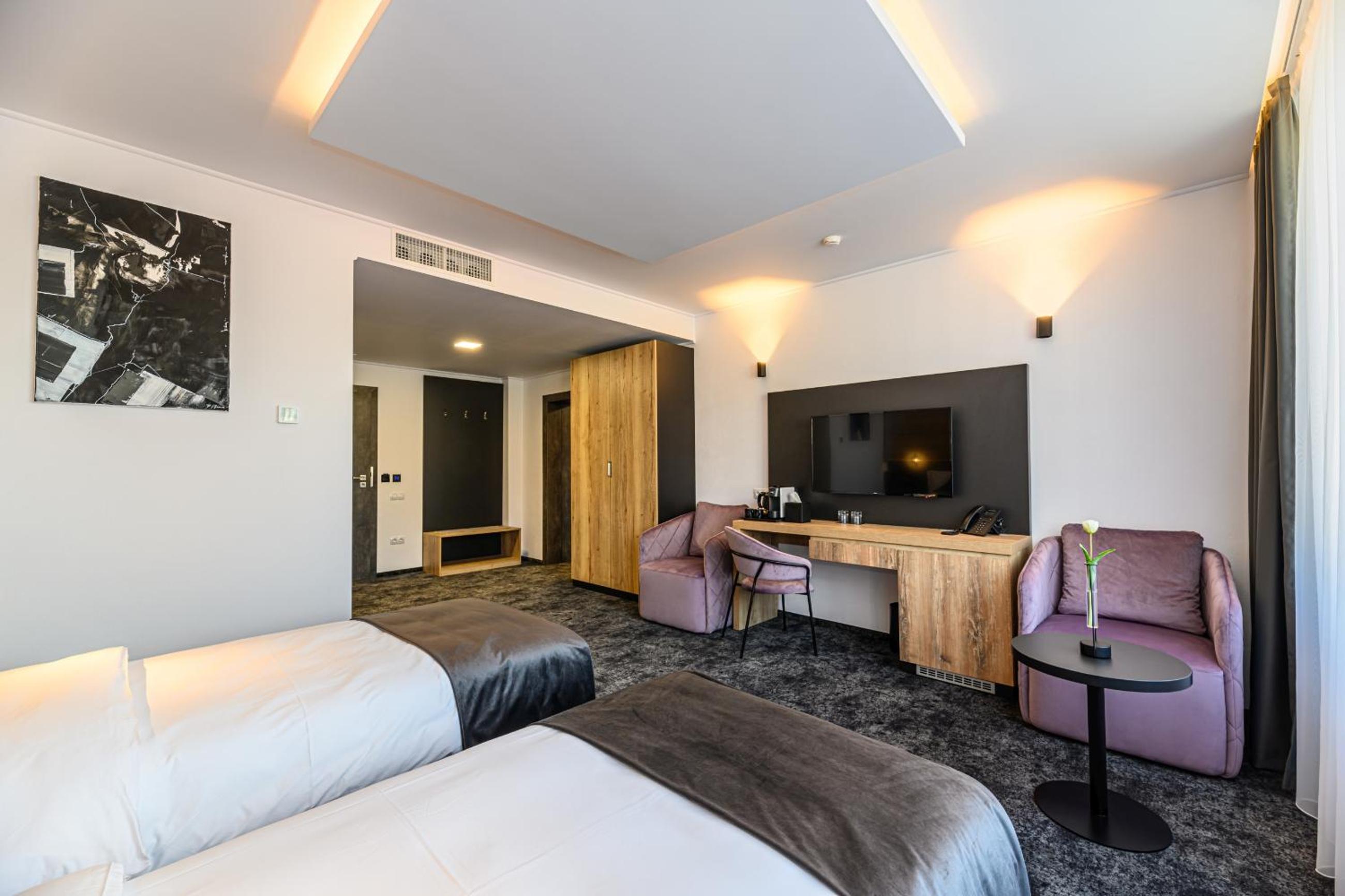 Superior Apartment - Photo 7