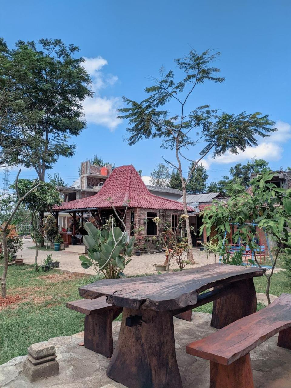 Villa - Photo 3