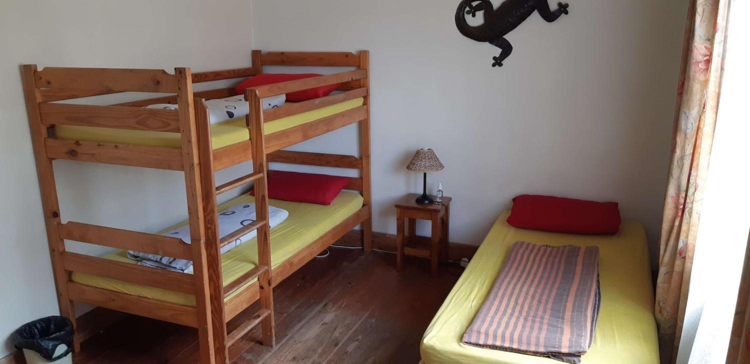 Triple Room with Shared Bathroom photo 1