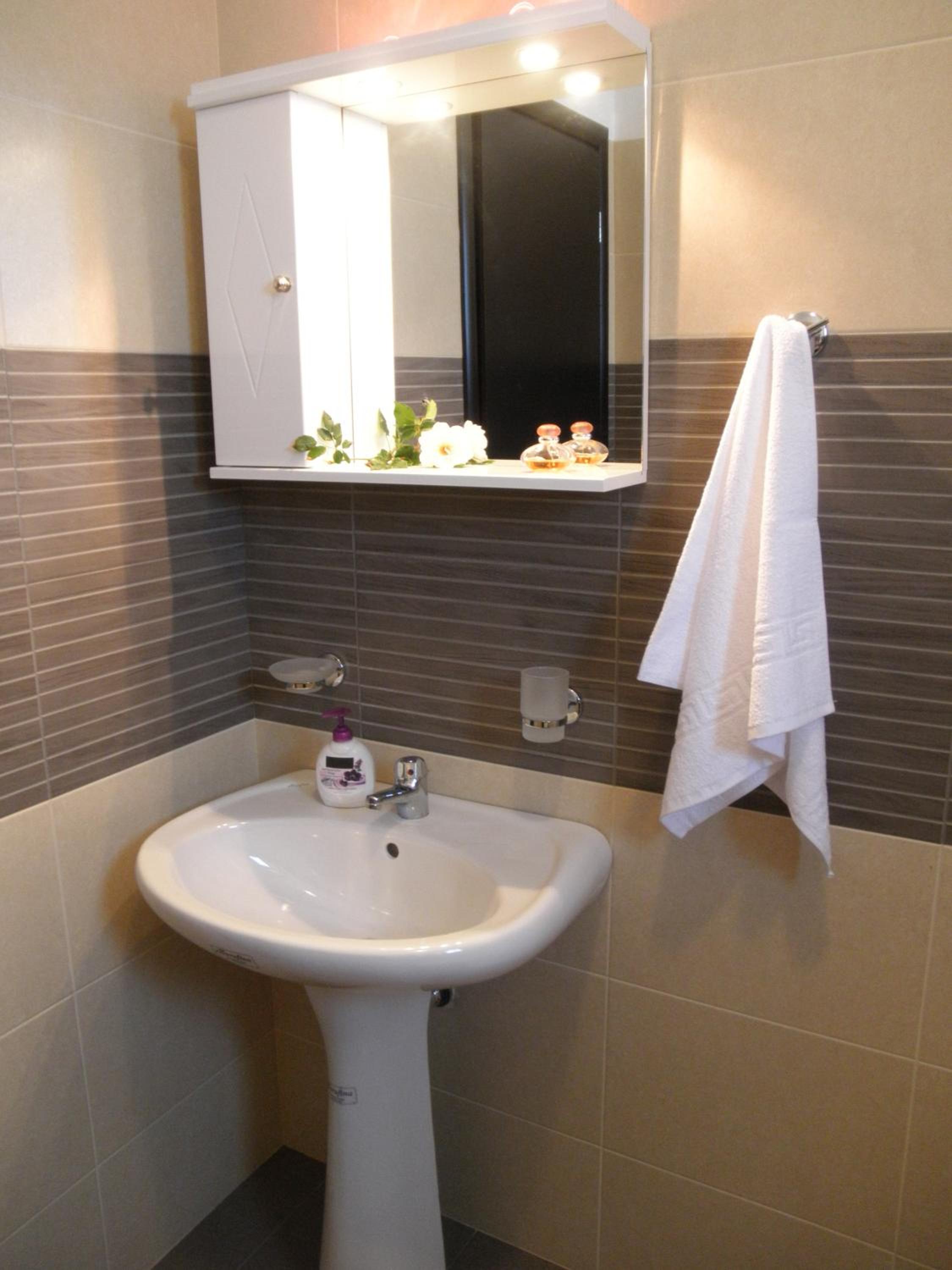 Double Room with Sea View - Photo 11