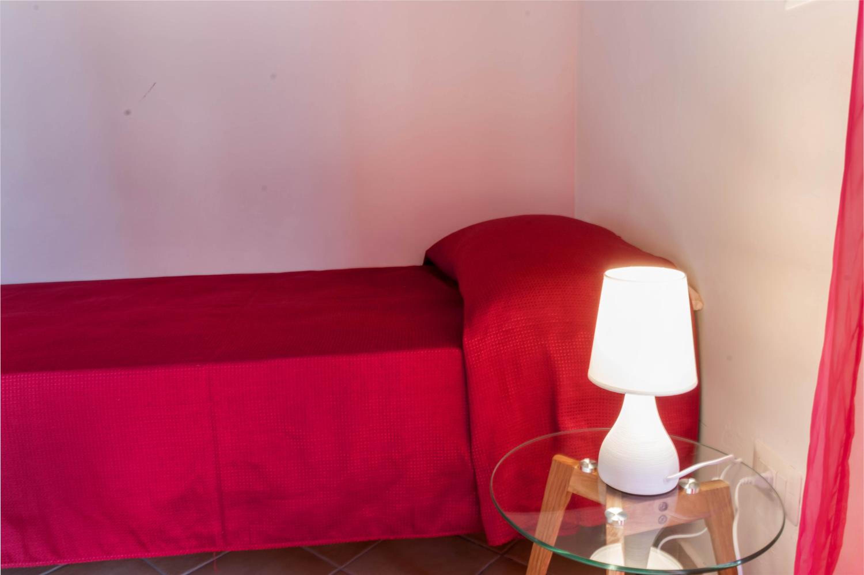Family Room - Photo 6