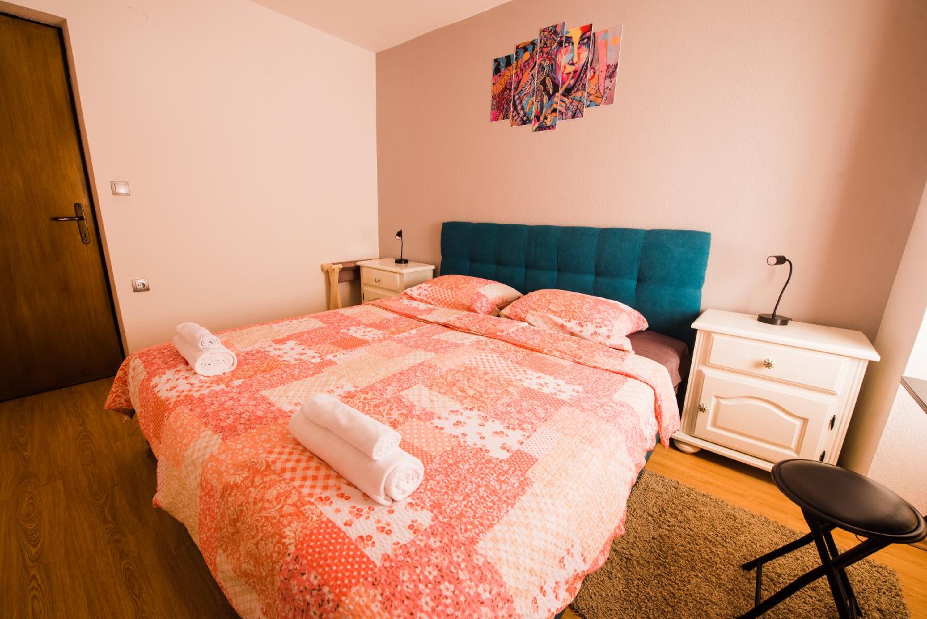 Two-Bedroom Apartment - Photo 4