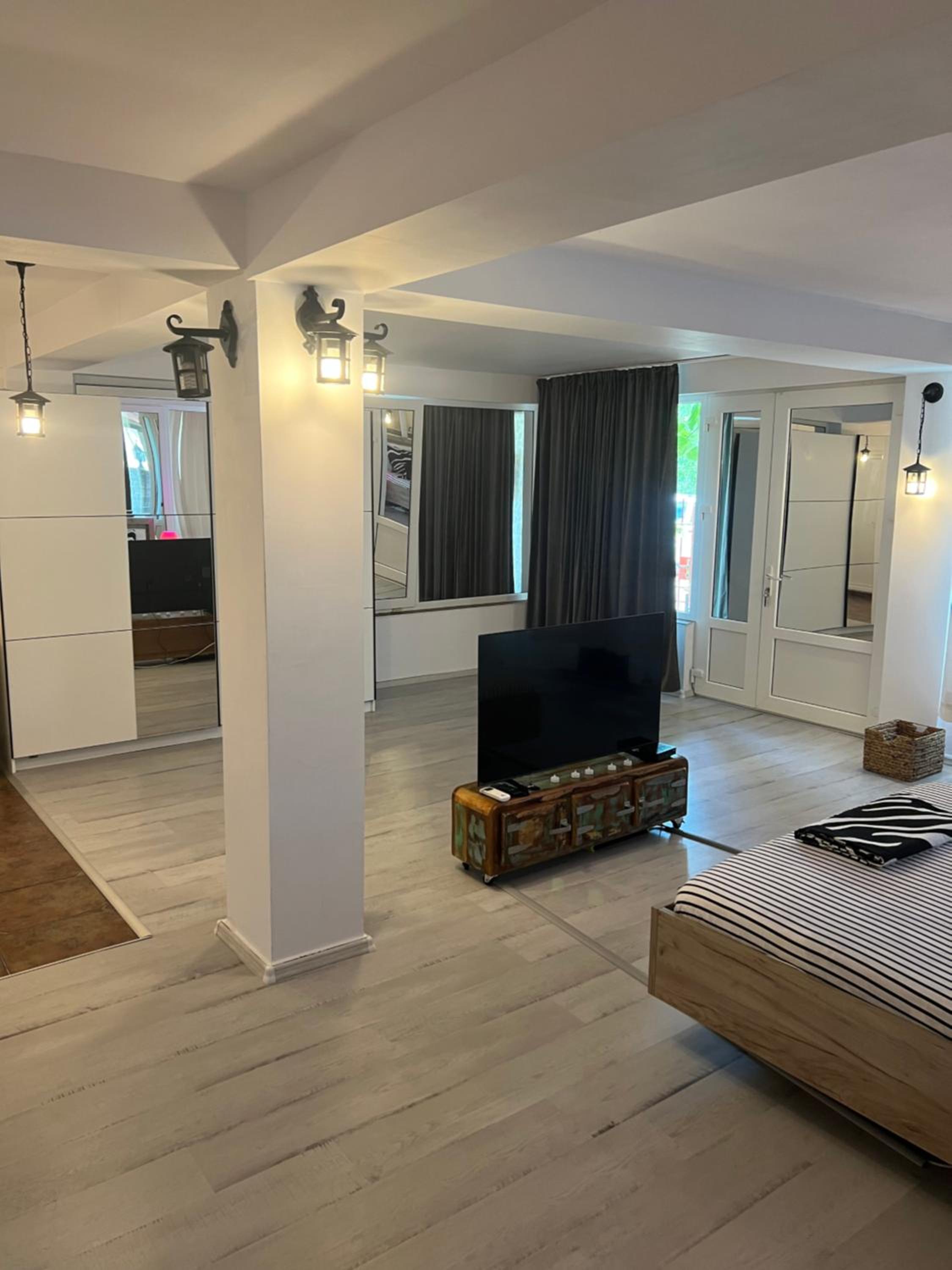 Studio Apartment photo 2