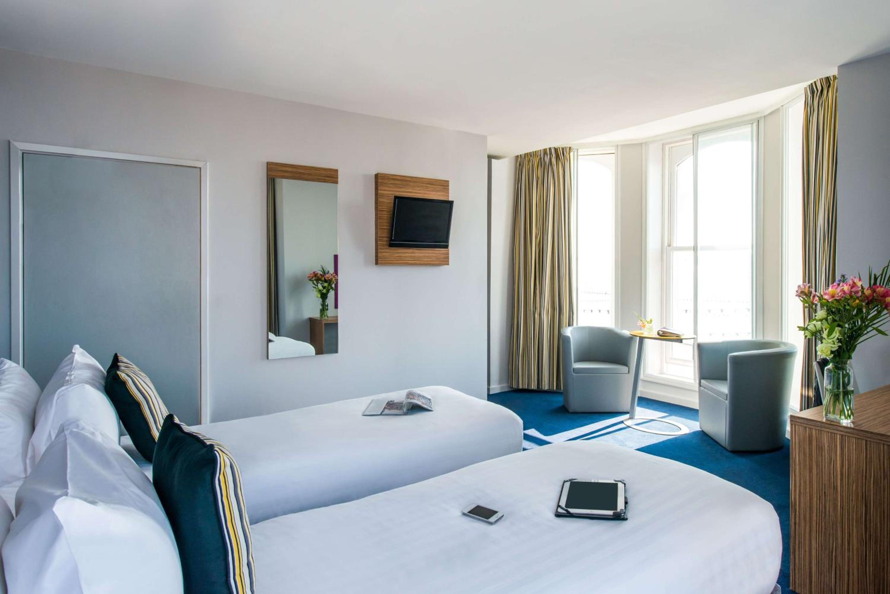 Standard Twin Room photo 2