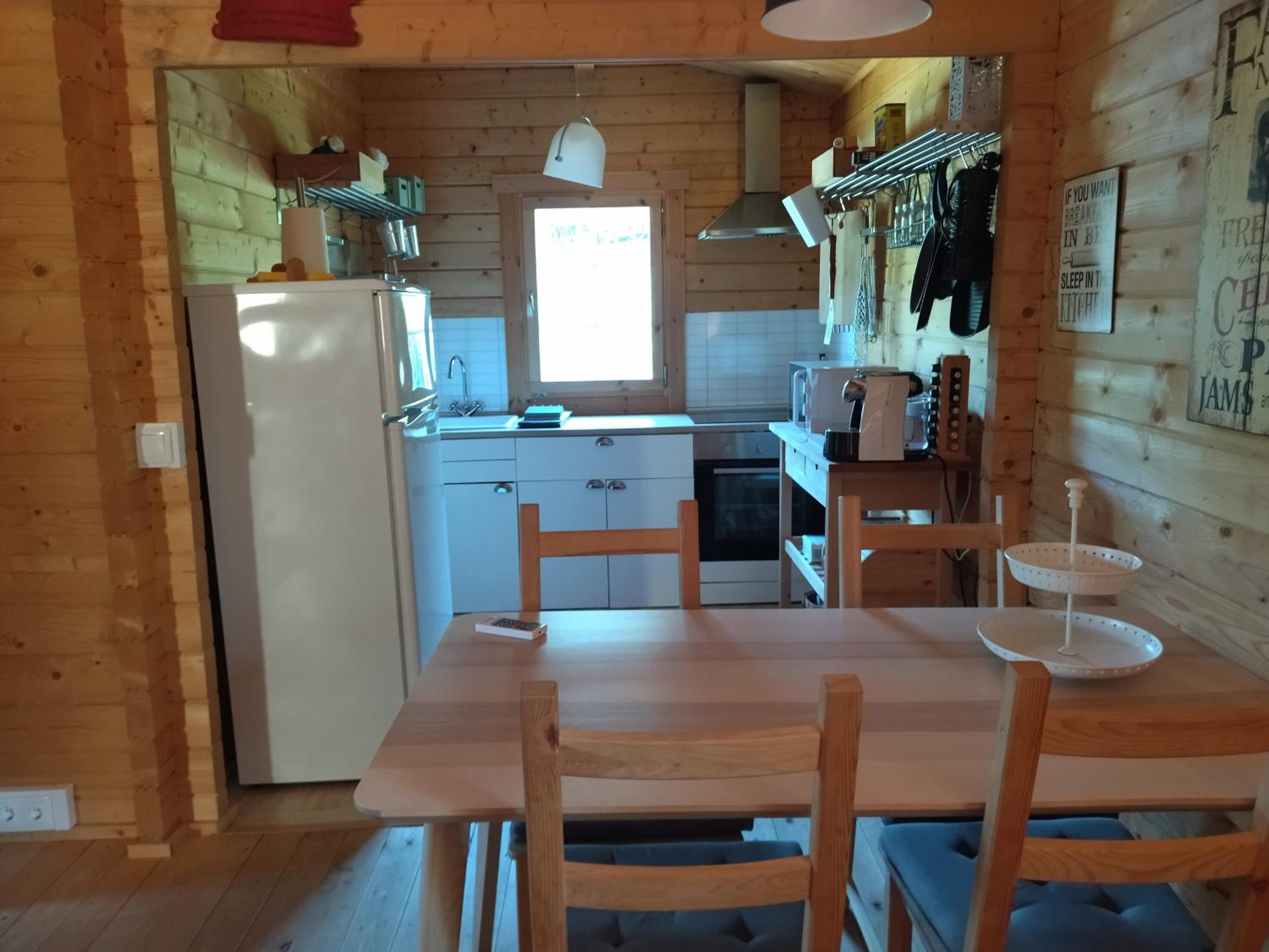 Three-Bedroom House photo 3