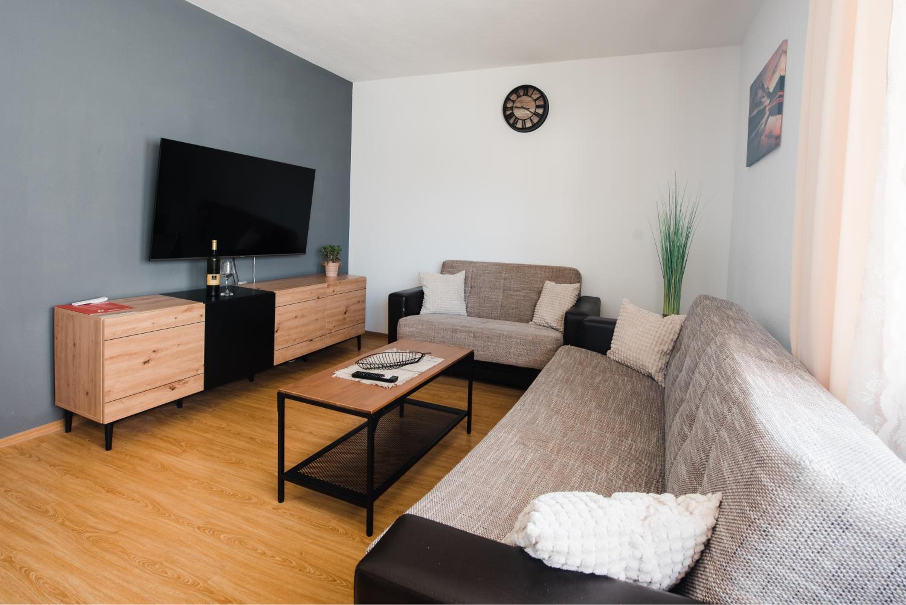 Two-Bedroom Apartment - Photo 17