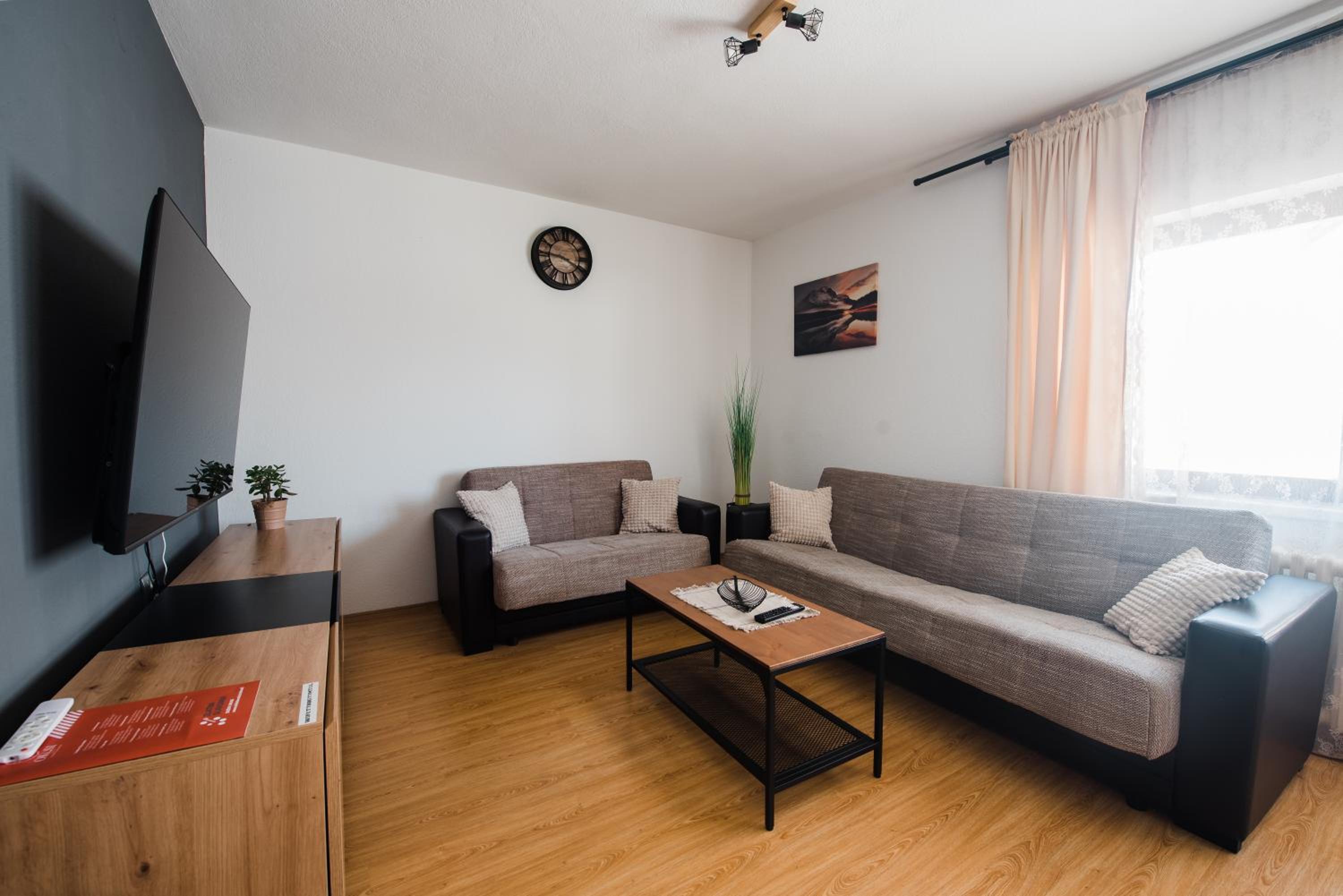 Two-Bedroom Apartment - Photo 16