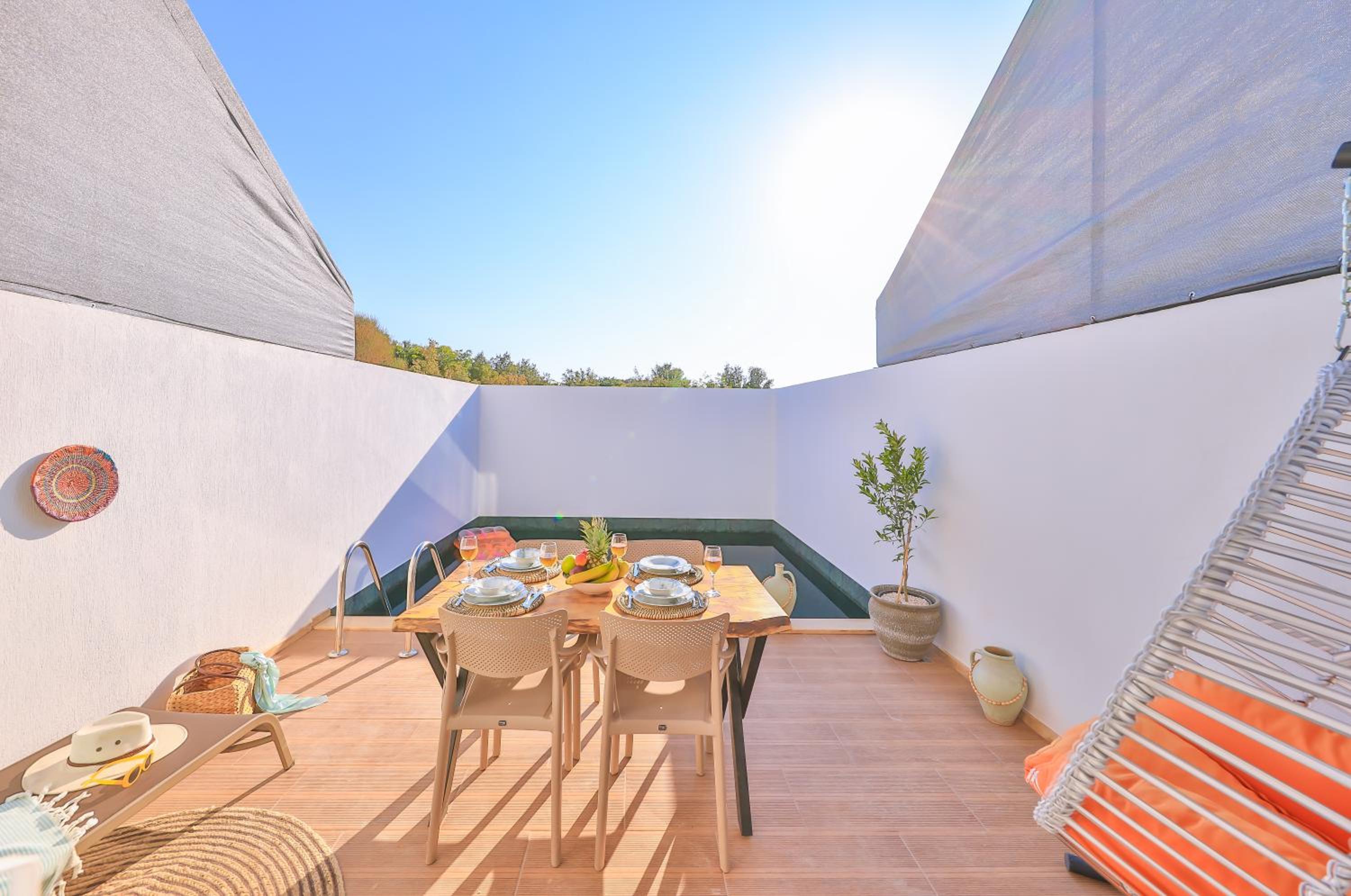 Villa with Private Pool - Photo 30