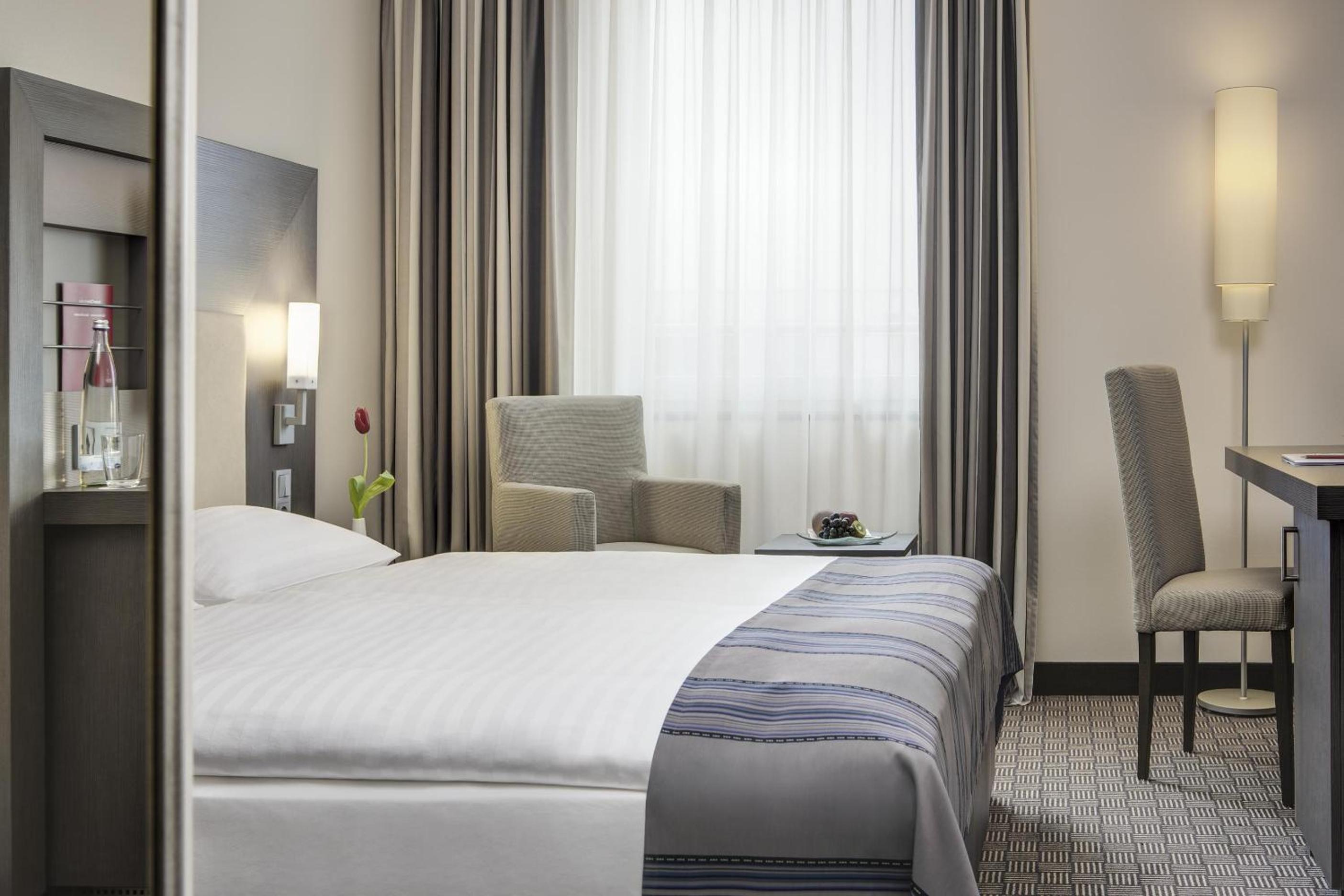 Business Double or Twin Room photo 1
