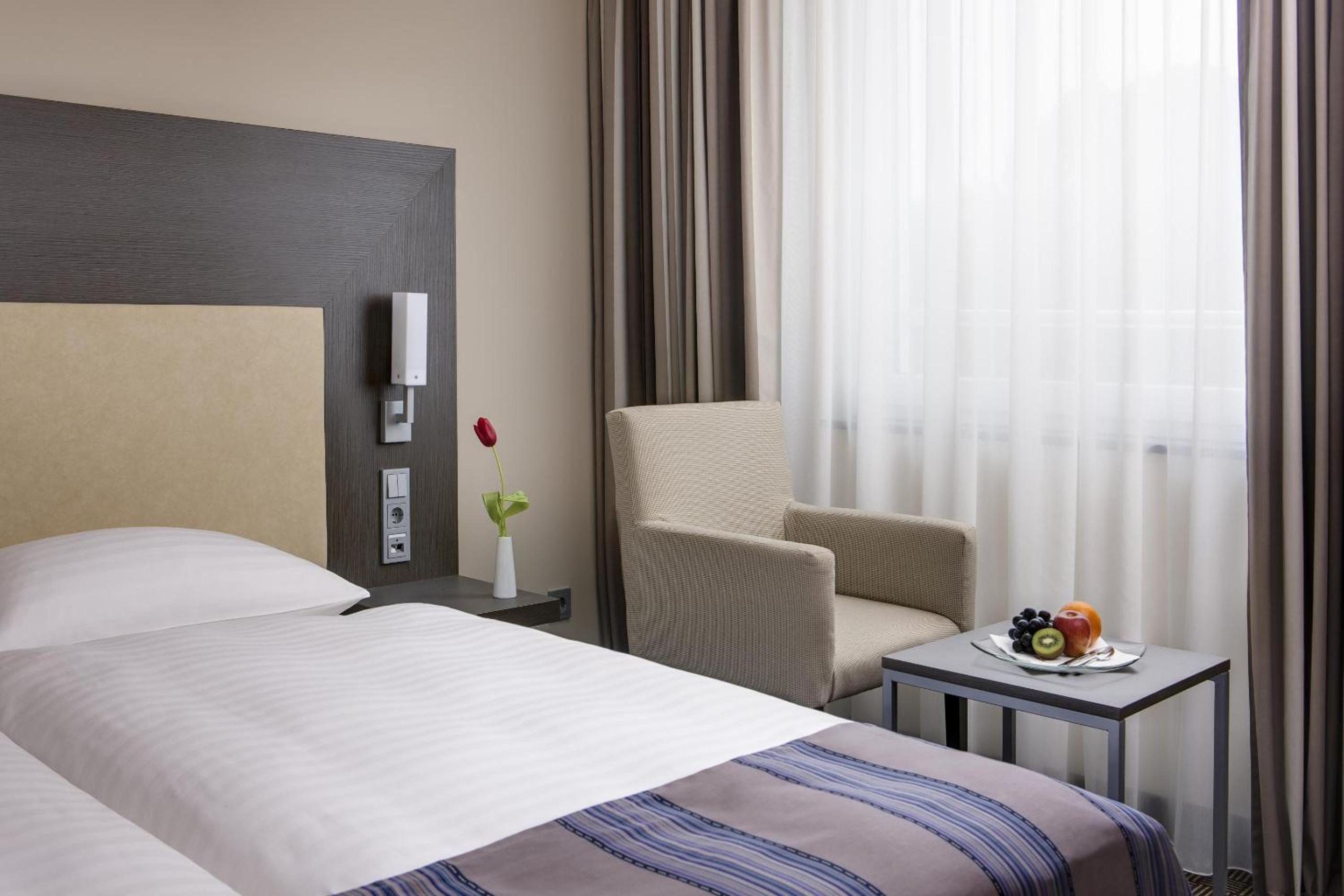 Standard Double or Twin Room photo 3