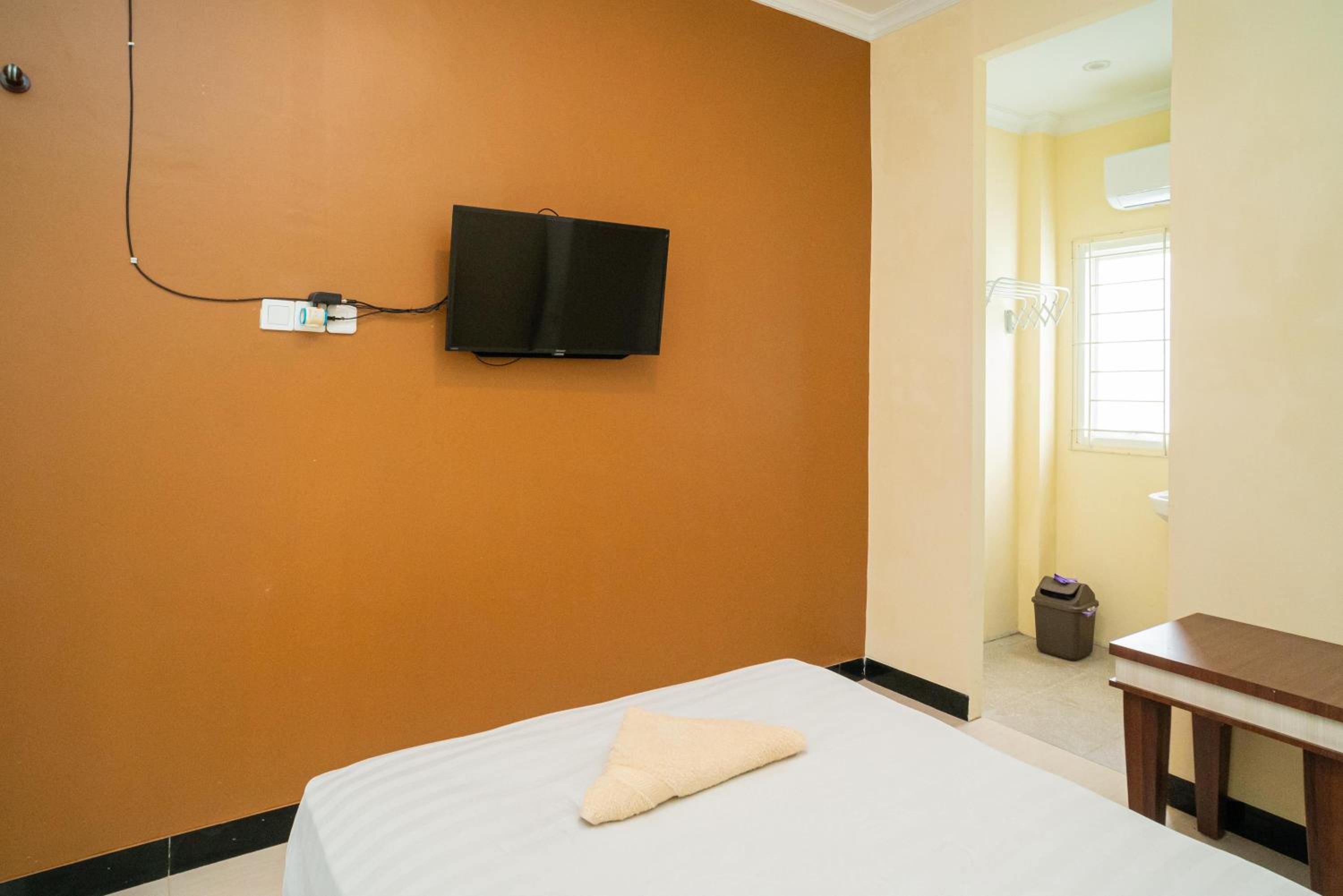 Single Room photo 2