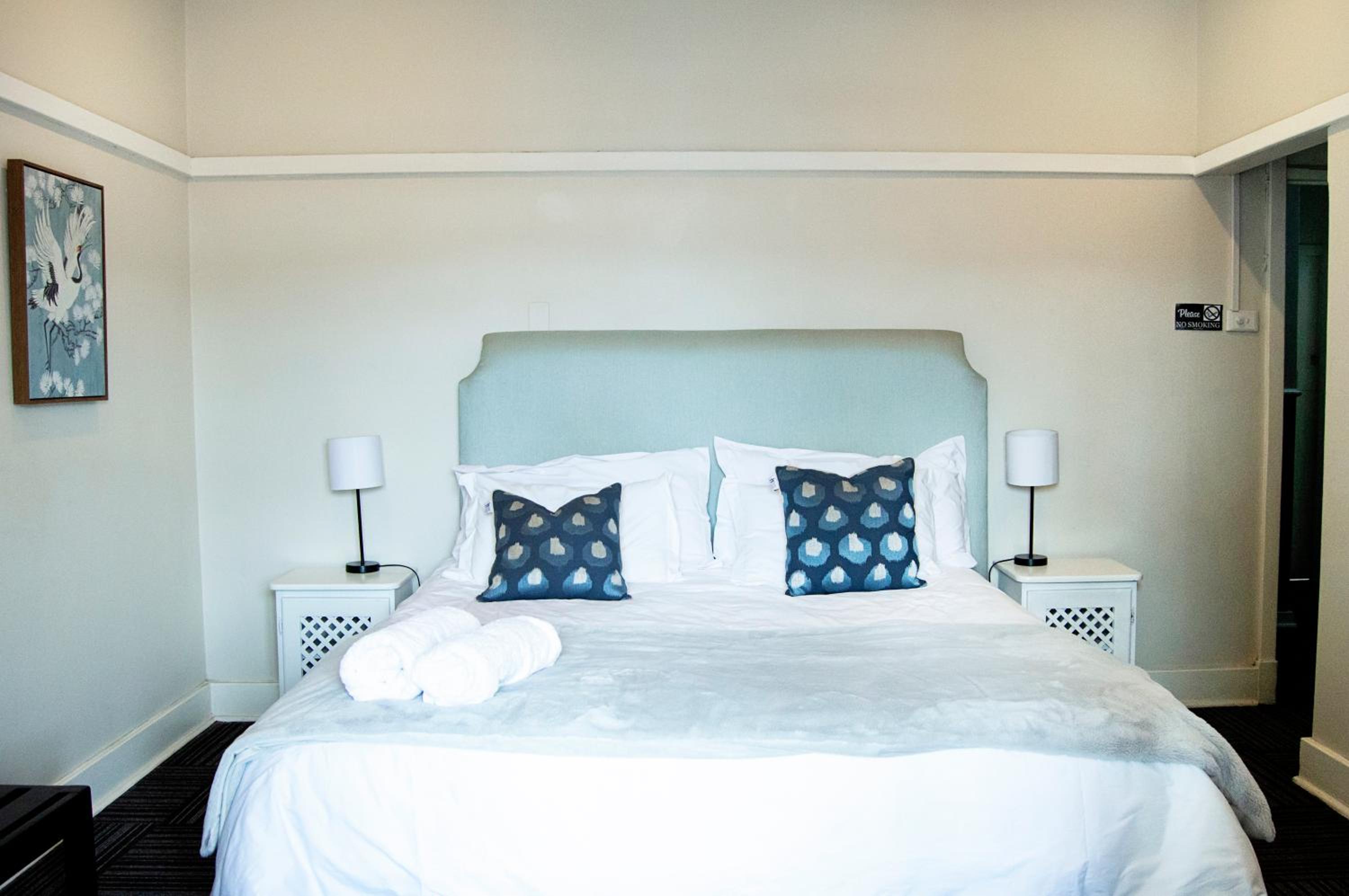Deluxe King Suite photo 1