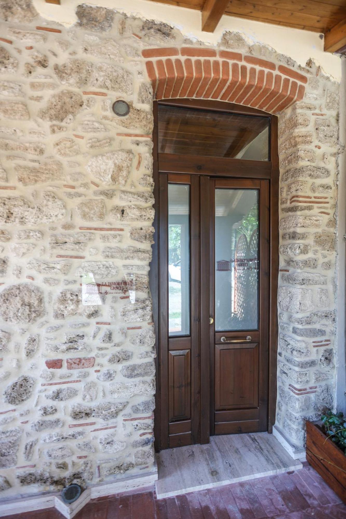 One-Bedroom House photo 2