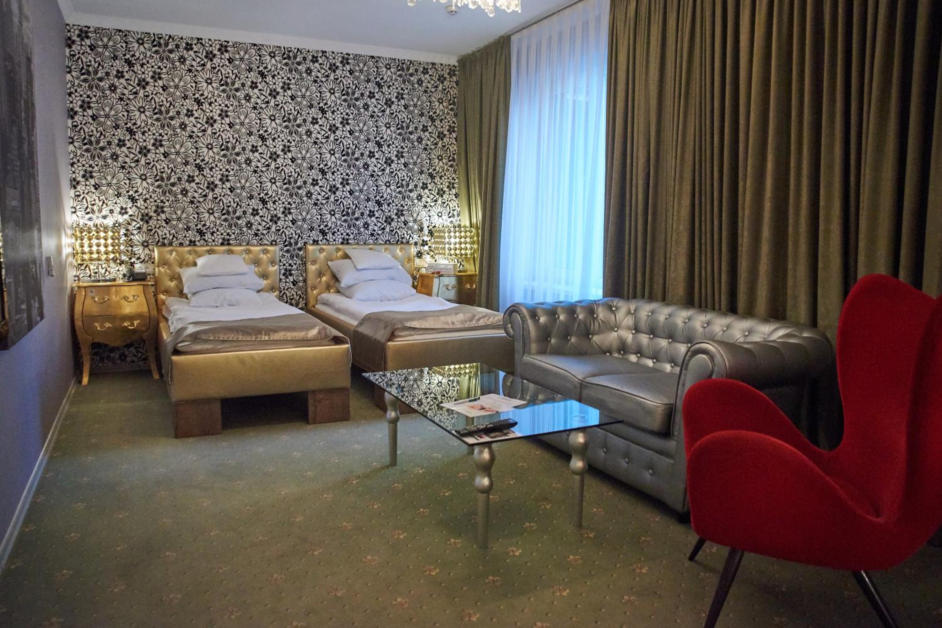 Standard Twin Room photo 2