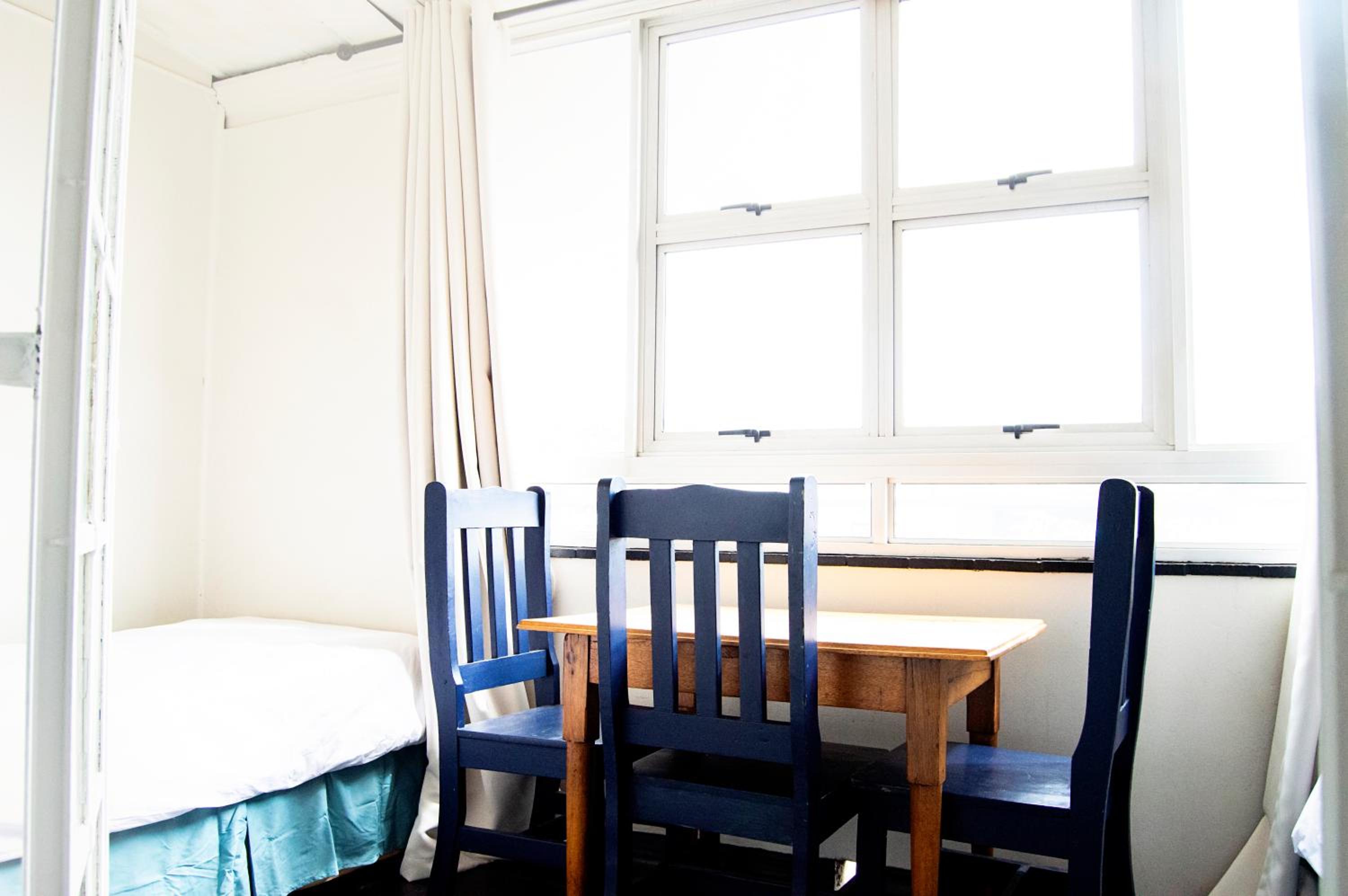 Deluxe King Suite photo 2
