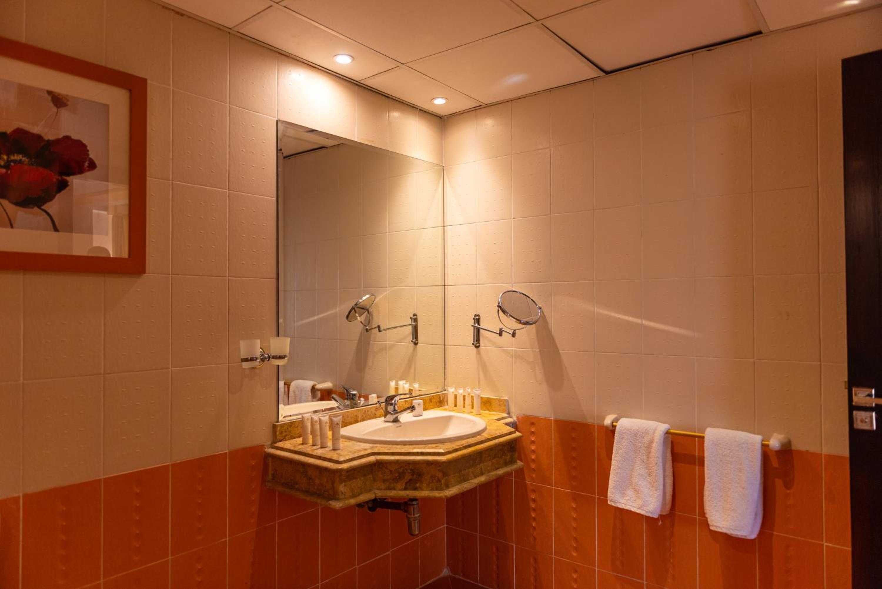King Suite With Pool View photo 3