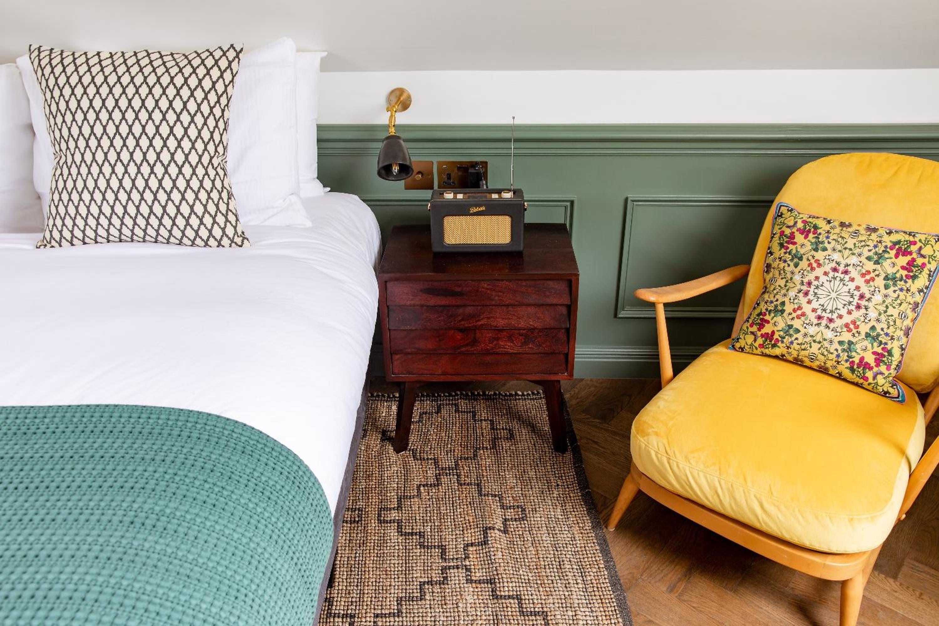 Superior King Room photo 2