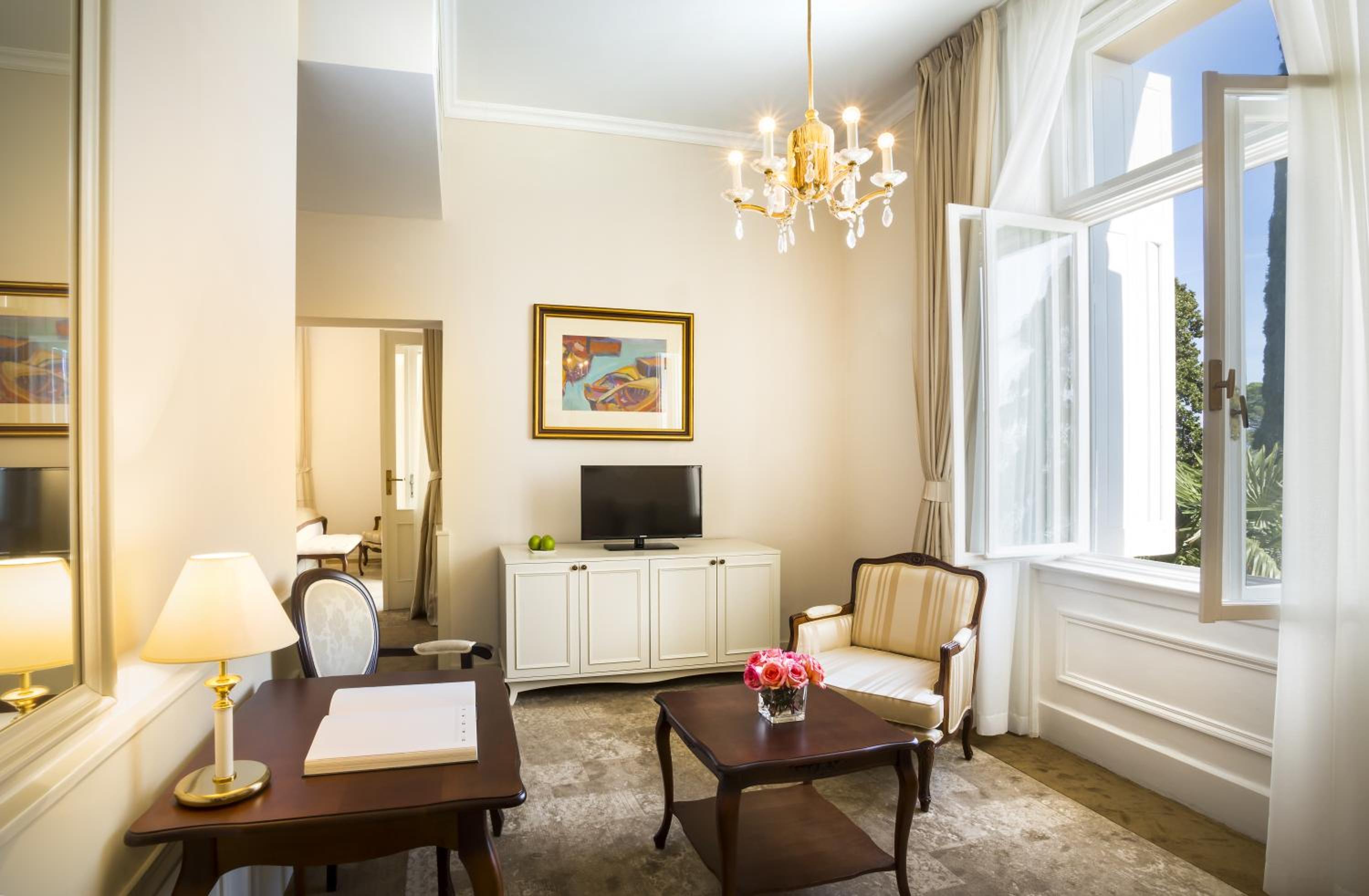 Junior Suite with Sea View photo 2