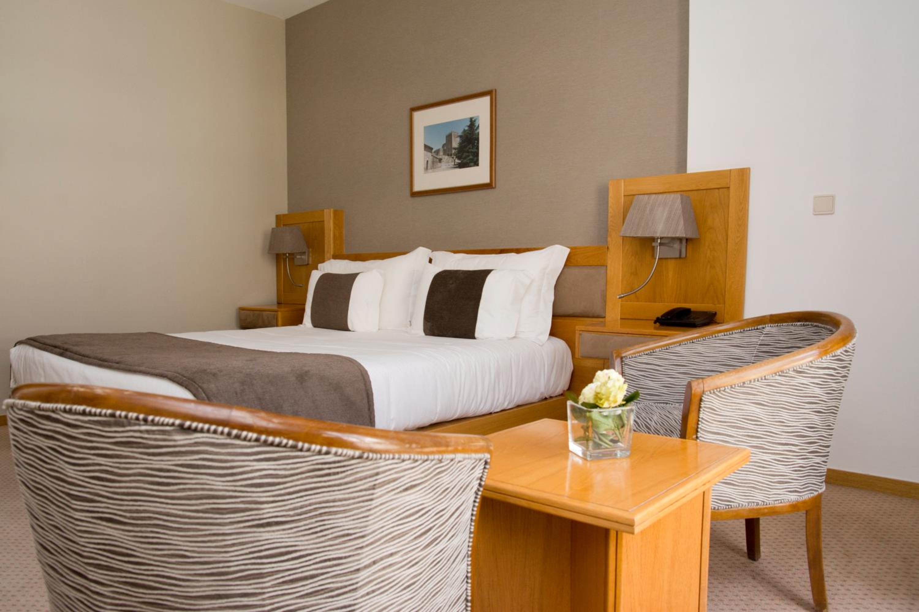 Superior King or Twin Room - Photo 1